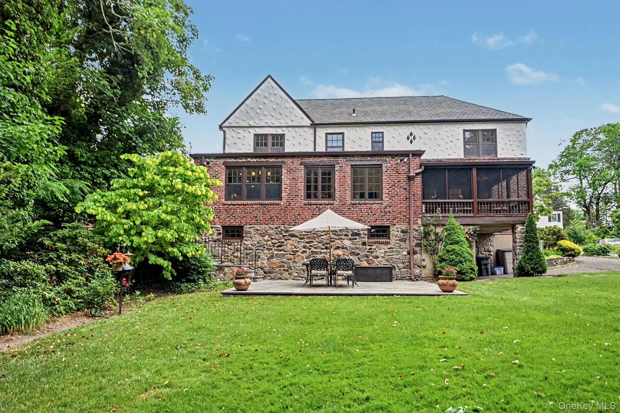 18 Fenimore Drive, Harrison, NY, 4 Bedrooms Bedrooms, 10 Rooms Rooms,3 BathroomsBathrooms,Residential,For Rent,Fenimore,0,1008450 18 Fenimore Drive, Harrison, NY, 4 Bedrooms Bedrooms, 10 Rooms Rooms,3 BathroomsBathrooms,Residential,For Rent,Fenimore,0,1008450