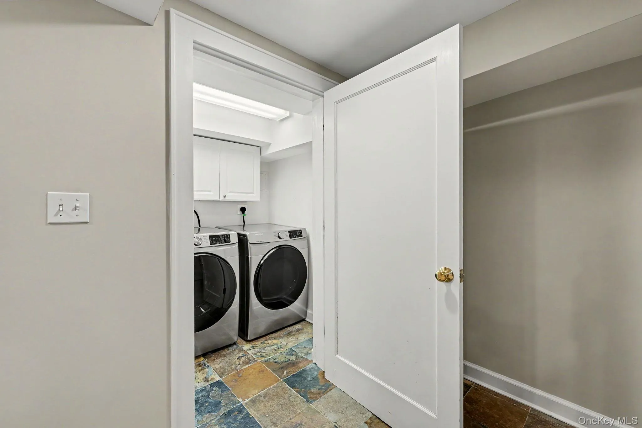 18 Fenimore Drive, Harrison, NY, 4 Bedrooms Bedrooms, 10 Rooms Rooms,3 BathroomsBathrooms,Residential,For Rent,Fenimore,0,1008450 18 Fenimore Drive, Harrison, NY, 4 Bedrooms Bedrooms, 10 Rooms Rooms,3 BathroomsBathrooms,Residential,For Rent,Fenimore,0,1008450