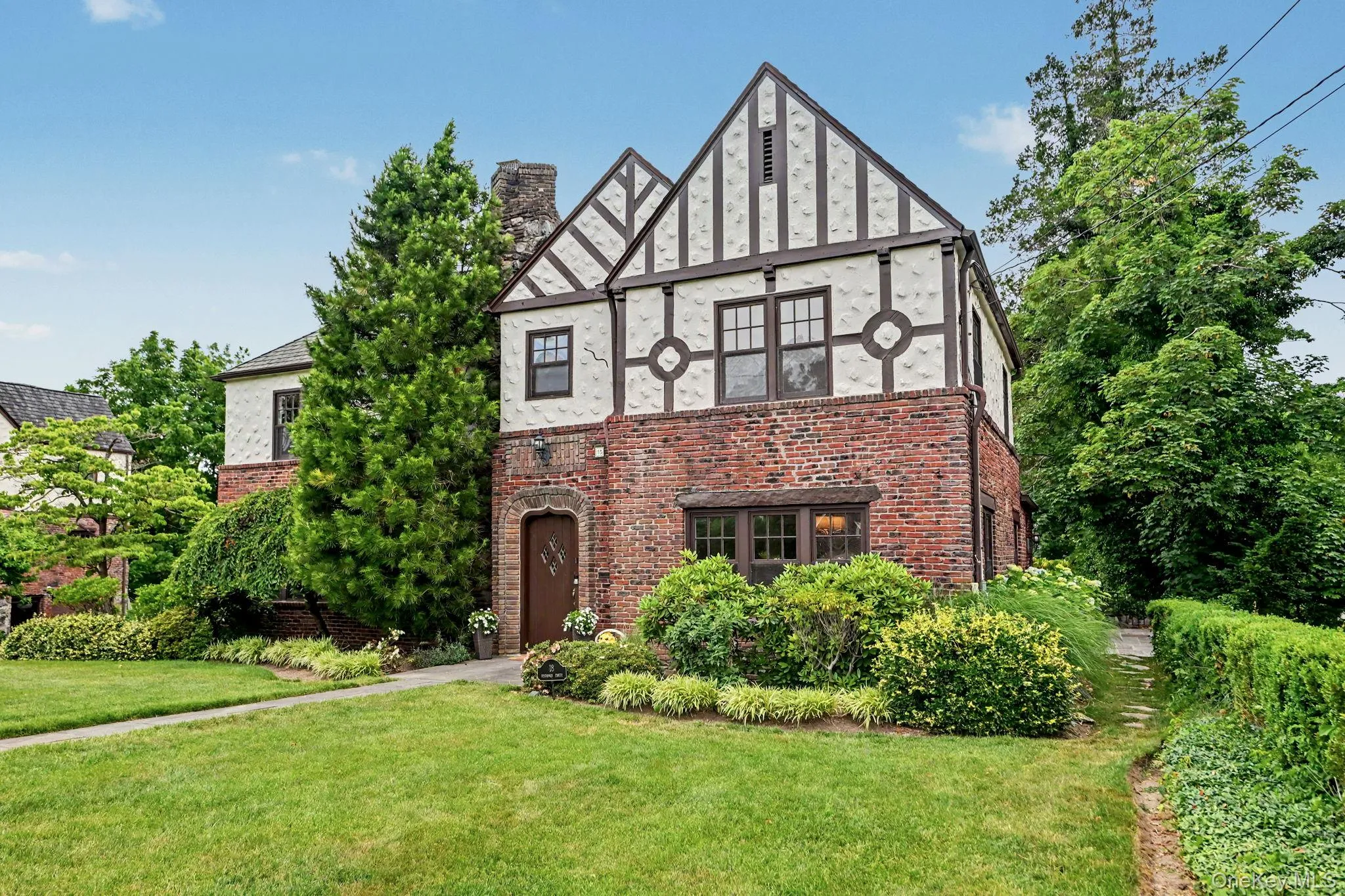 18 Fenimore Drive, Harrison, NY, 4 Bedrooms Bedrooms, 10 Rooms Rooms,3 BathroomsBathrooms,Residential,For Rent,Fenimore,0,1008450 18 Fenimore Drive, Harrison, NY, 4 Bedrooms Bedrooms, 10 Rooms Rooms,3 BathroomsBathrooms,Residential,For Rent,Fenimore,0,1008450