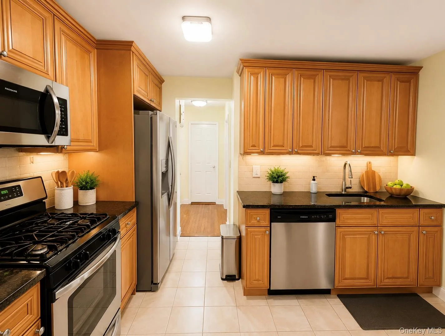 3 Sadore Lane, Yonkers, NY, 2 Bedrooms Bedrooms, 4 Rooms Rooms,1 BathroomBathrooms,Residential,For Rent,Sadore,0,1008457 3 Sadore Lane, Yonkers, NY, 2 Bedrooms Bedrooms, 4 Rooms Rooms,1 BathroomBathrooms,Residential,For Rent,Sadore,0,1008457