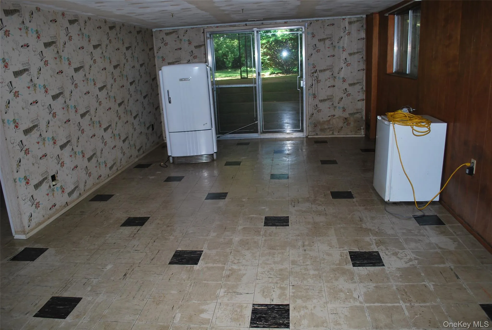 79 Marcus Avenue, North Hempstead, NY, 4 Bedrooms Bedrooms, 8 Rooms Rooms,2 BathroomsBathrooms,Residential,For Rent,Marcus,0,KEY1008462 79 Marcus Avenue, North Hempstead, NY, 4 Bedrooms Bedrooms, 8 Rooms Rooms,2 BathroomsBathrooms,Residential,For Rent,Marcus,0,KEY1008462