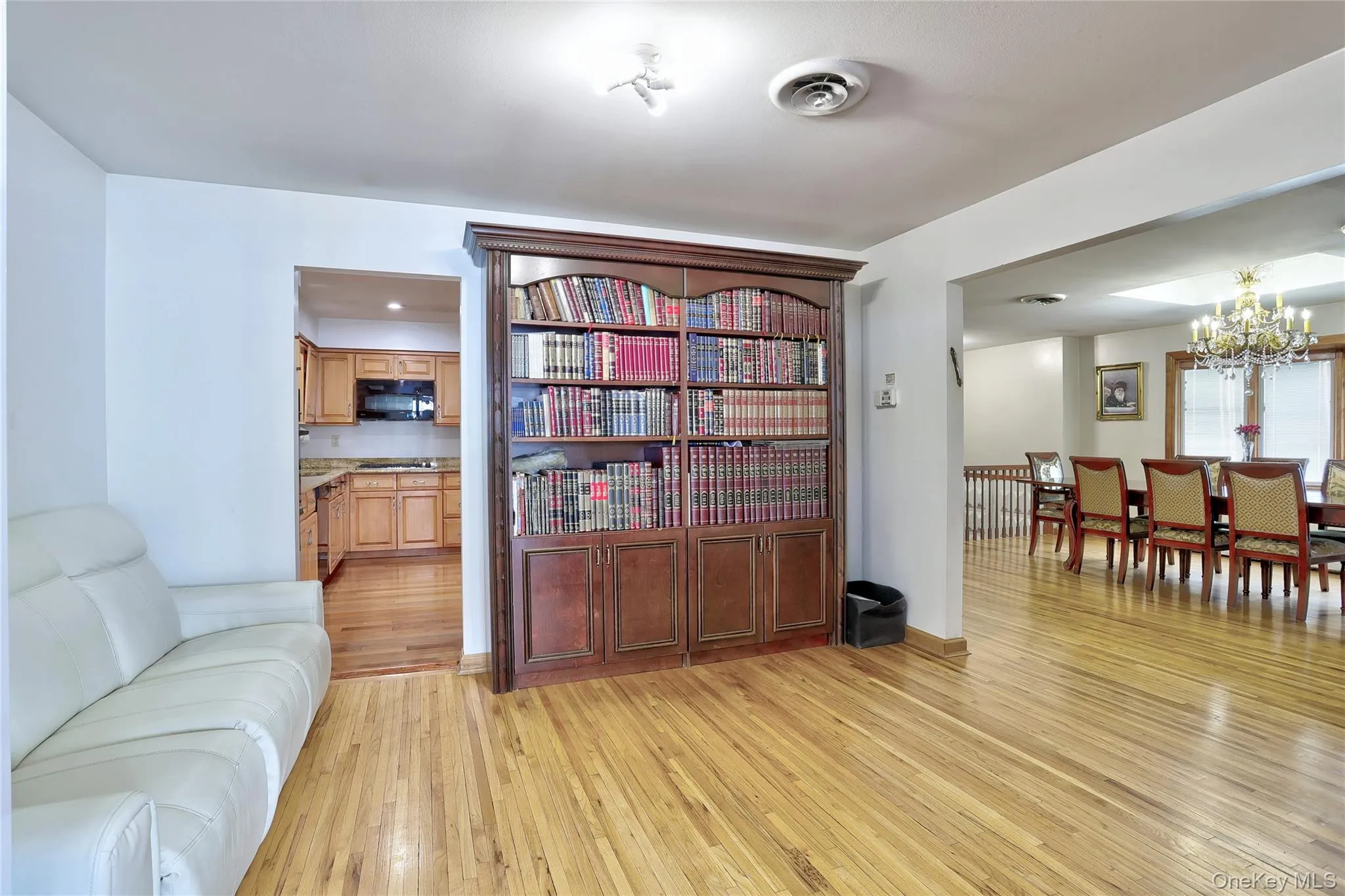 18 Wilsher Drive, Ramapo, NY, 5 Bedrooms Bedrooms, 12 Rooms Rooms,3 BathroomsBathrooms,Residential,For Rent,Wilsher,0,1008464 18 Wilsher Drive, Ramapo, NY, 5 Bedrooms Bedrooms, 12 Rooms Rooms,3 BathroomsBathrooms,Residential,For Rent,Wilsher,0,1008464