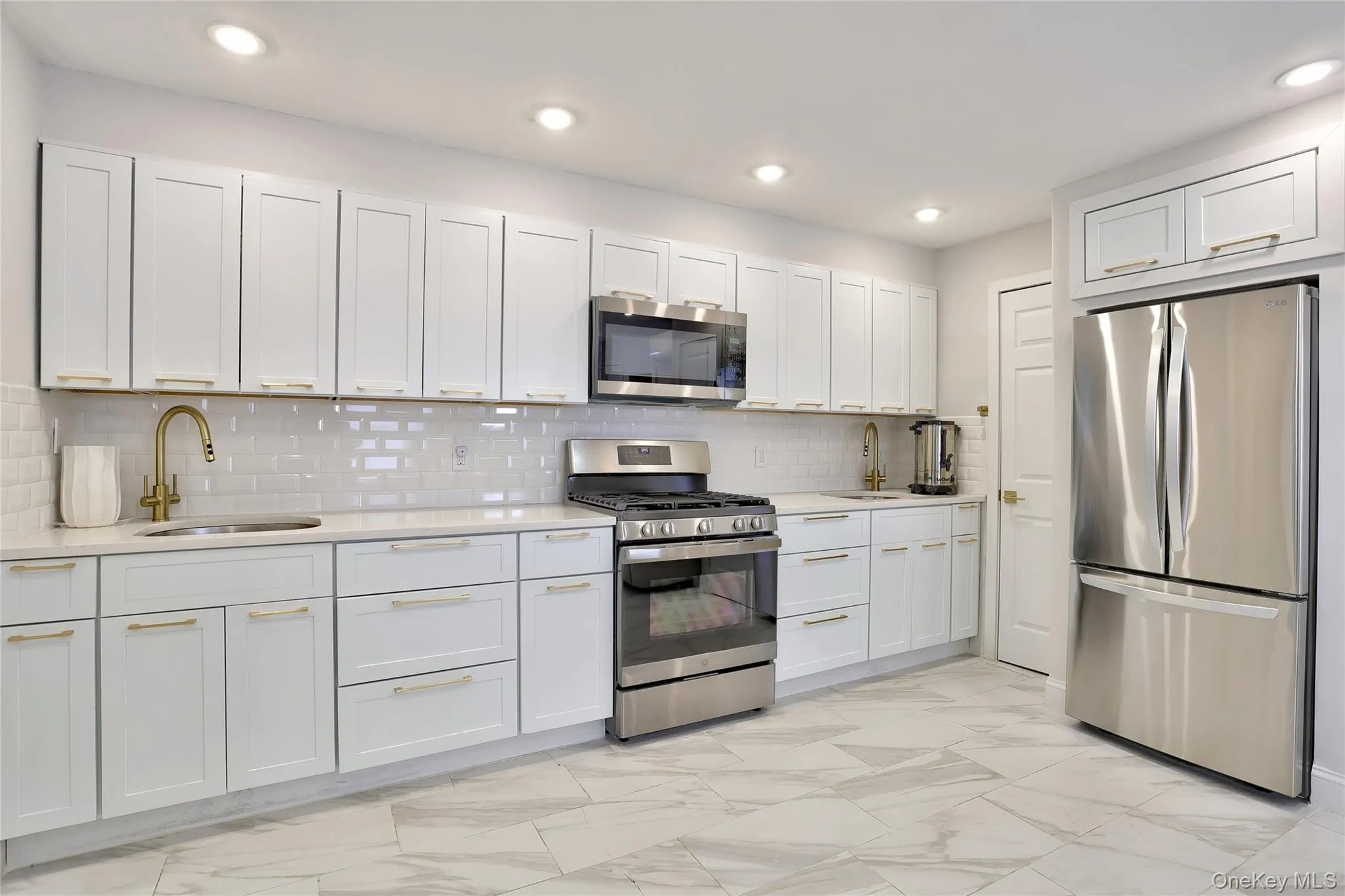 18 Wilsher Drive, Ramapo, NY, 5 Bedrooms Bedrooms, 12 Rooms Rooms,3 BathroomsBathrooms,Residential,For Rent,Wilsher,0,1008464 18 Wilsher Drive, Ramapo, NY, 5 Bedrooms Bedrooms, 12 Rooms Rooms,3 BathroomsBathrooms,Residential,For Rent,Wilsher,0,1008464