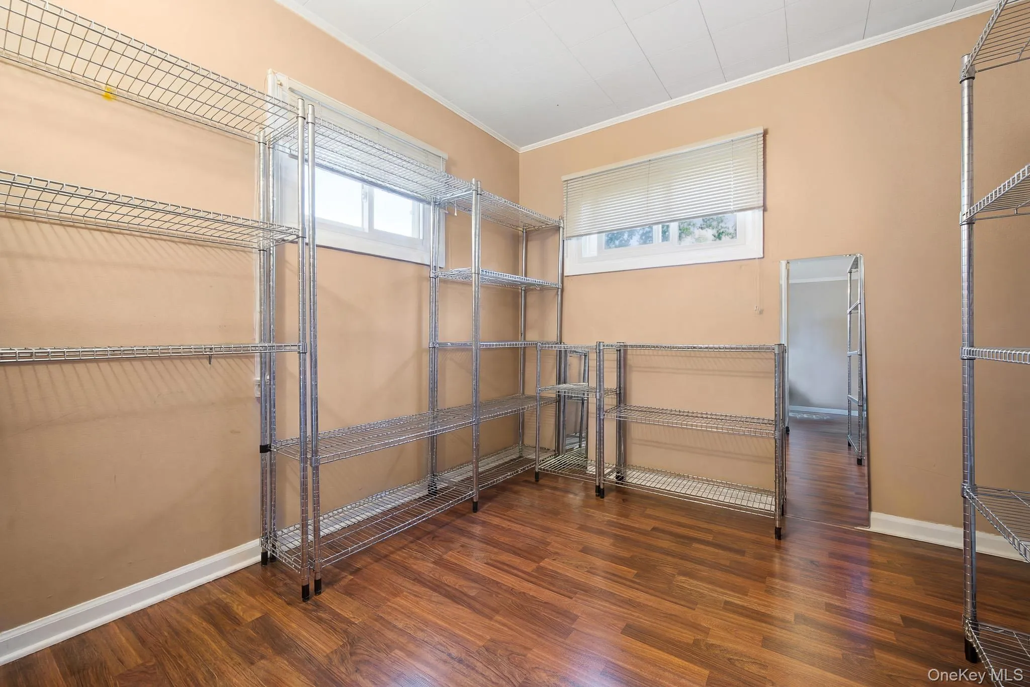 76 Hanrahan Avenue, Brookhaven, NY, 3 Bedrooms Bedrooms, 5 Rooms Rooms,1 BathroomBathrooms,Residential,For Rent,Hanrahan,0,KEY1008470 76 Hanrahan Avenue, Brookhaven, NY, 3 Bedrooms Bedrooms, 5 Rooms Rooms,1 BathroomBathrooms,Residential,For Rent,Hanrahan,0,KEY1008470