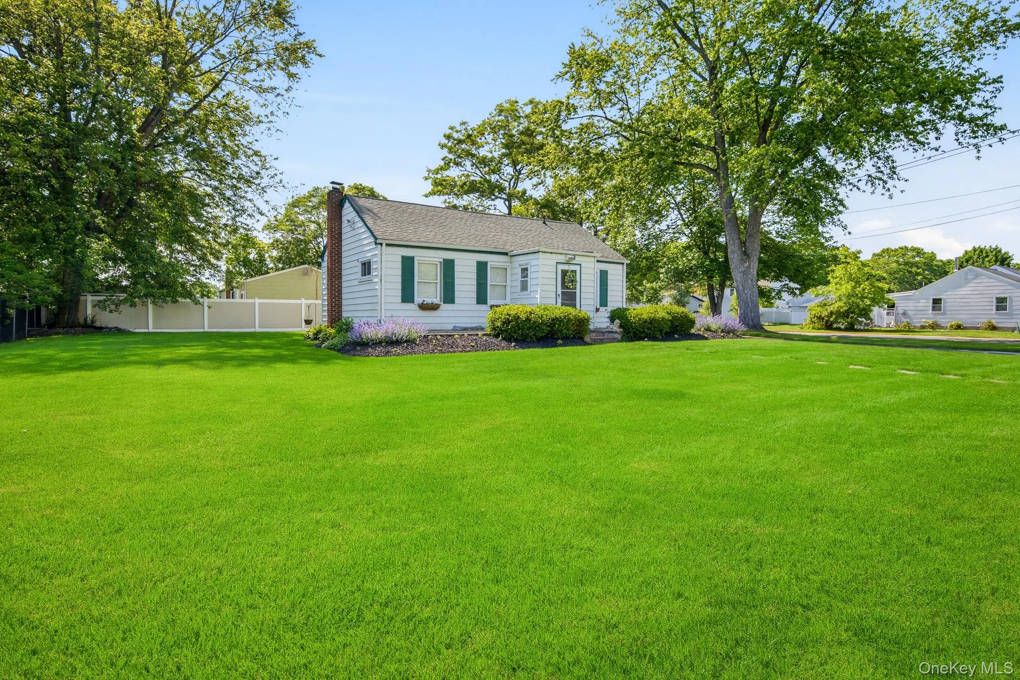 76 Hanrahan Avenue, Brookhaven, NY, 3 Bedrooms Bedrooms, 5 Rooms Rooms,1 BathroomBathrooms,Residential,For Rent,Hanrahan,0,KEY1008470 76 Hanrahan Avenue, Brookhaven, NY, 3 Bedrooms Bedrooms, 5 Rooms Rooms,1 BathroomBathrooms,Residential,For Rent,Hanrahan,0,KEY1008470