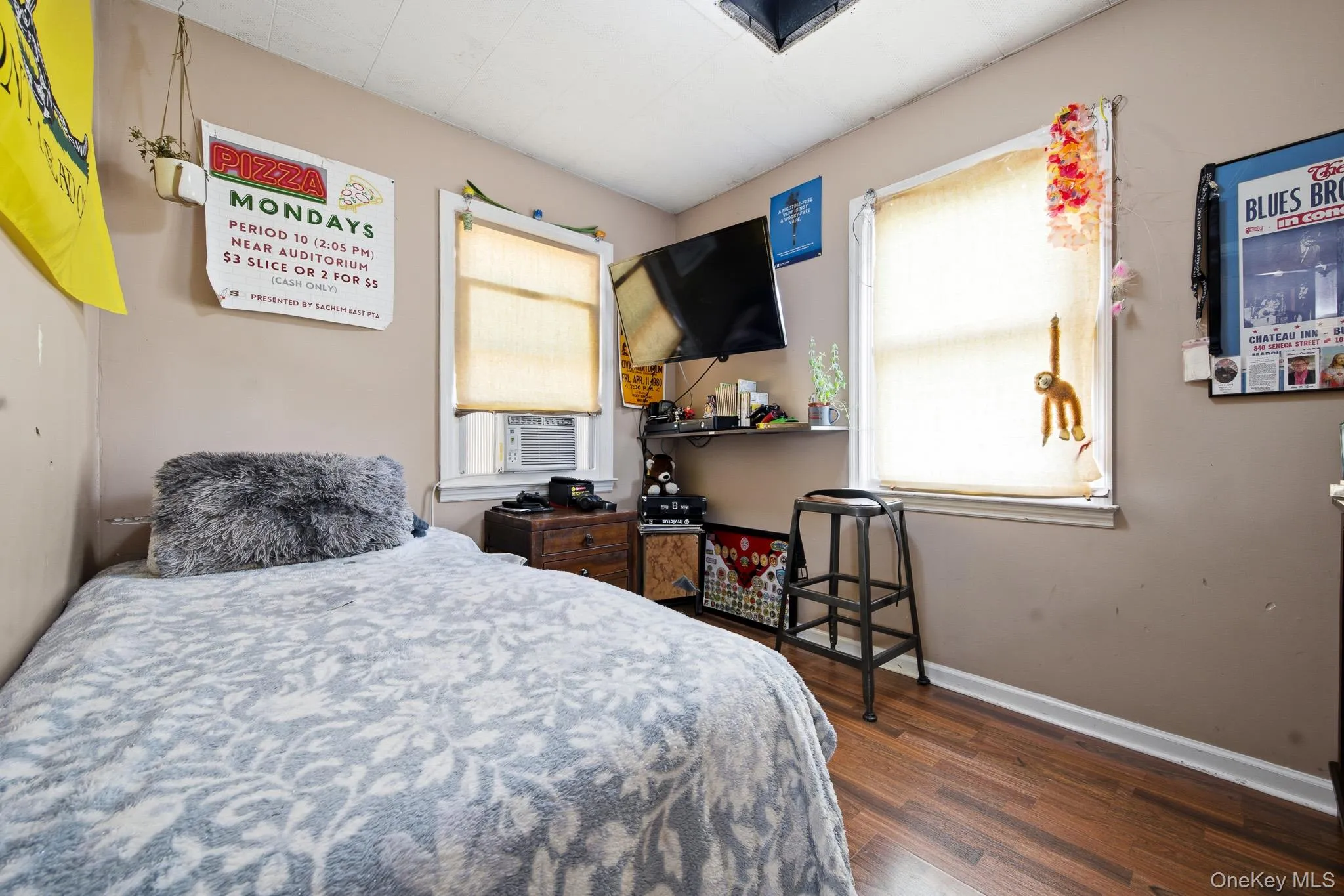 76 Hanrahan Avenue, Brookhaven, NY, 3 Bedrooms Bedrooms, 5 Rooms Rooms,1 BathroomBathrooms,Residential,For Rent,Hanrahan,0,KEY1008470 76 Hanrahan Avenue, Brookhaven, NY, 3 Bedrooms Bedrooms, 5 Rooms Rooms,1 BathroomBathrooms,Residential,For Rent,Hanrahan,0,KEY1008470
