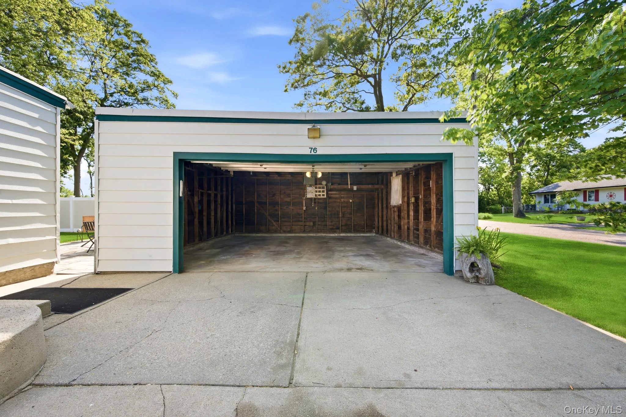76 Hanrahan Avenue, Brookhaven, NY, 3 Bedrooms Bedrooms, 5 Rooms Rooms,1 BathroomBathrooms,Residential,For Rent,Hanrahan,0,KEY1008470 76 Hanrahan Avenue, Brookhaven, NY, 3 Bedrooms Bedrooms, 5 Rooms Rooms,1 BathroomBathrooms,Residential,For Rent,Hanrahan,0,KEY1008470
