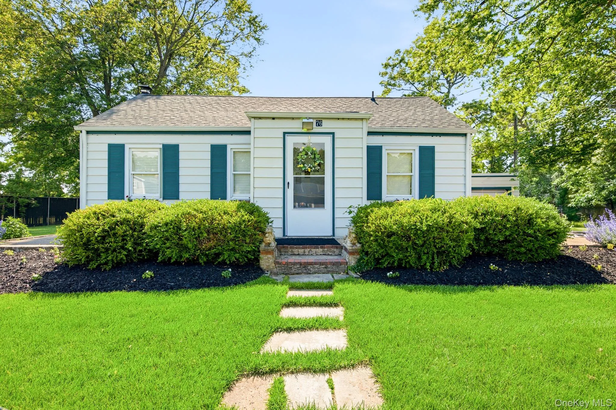 76 Hanrahan Avenue, Brookhaven, NY, 3 Bedrooms Bedrooms, 5 Rooms Rooms,1 BathroomBathrooms,Residential,For Rent,Hanrahan,0,KEY1008470 76 Hanrahan Avenue, Brookhaven, NY, 3 Bedrooms Bedrooms, 5 Rooms Rooms,1 BathroomBathrooms,Residential,For Rent,Hanrahan,0,KEY1008470