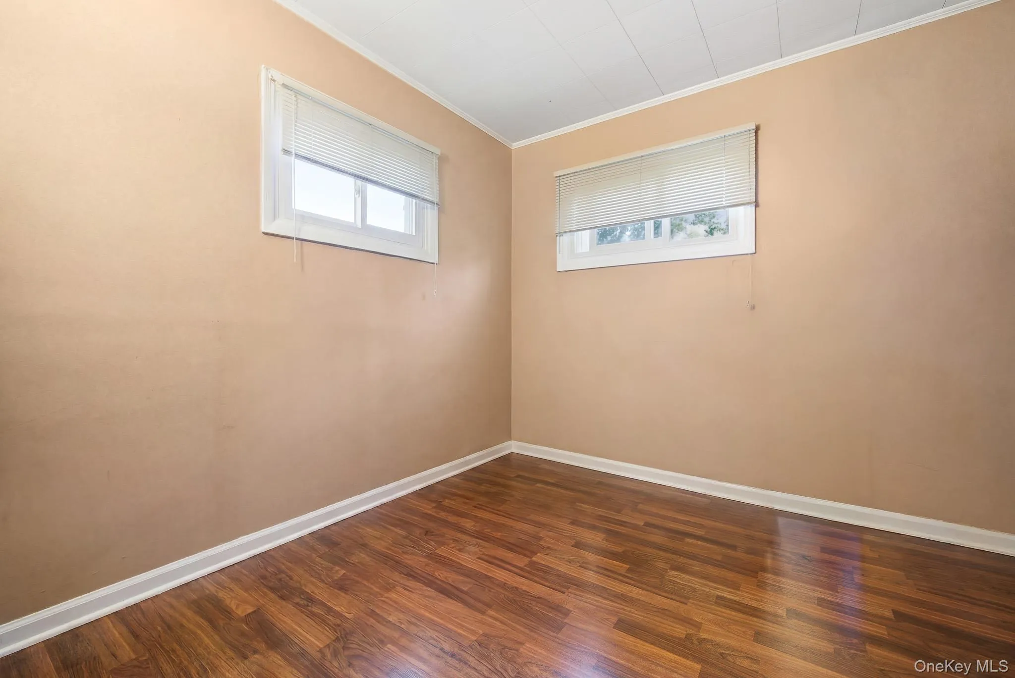 76 Hanrahan Avenue, Brookhaven, NY, 3 Bedrooms Bedrooms, 5 Rooms Rooms,1 BathroomBathrooms,Residential,For Rent,Hanrahan,0,KEY1008470 76 Hanrahan Avenue, Brookhaven, NY, 3 Bedrooms Bedrooms, 5 Rooms Rooms,1 BathroomBathrooms,Residential,For Rent,Hanrahan,0,KEY1008470