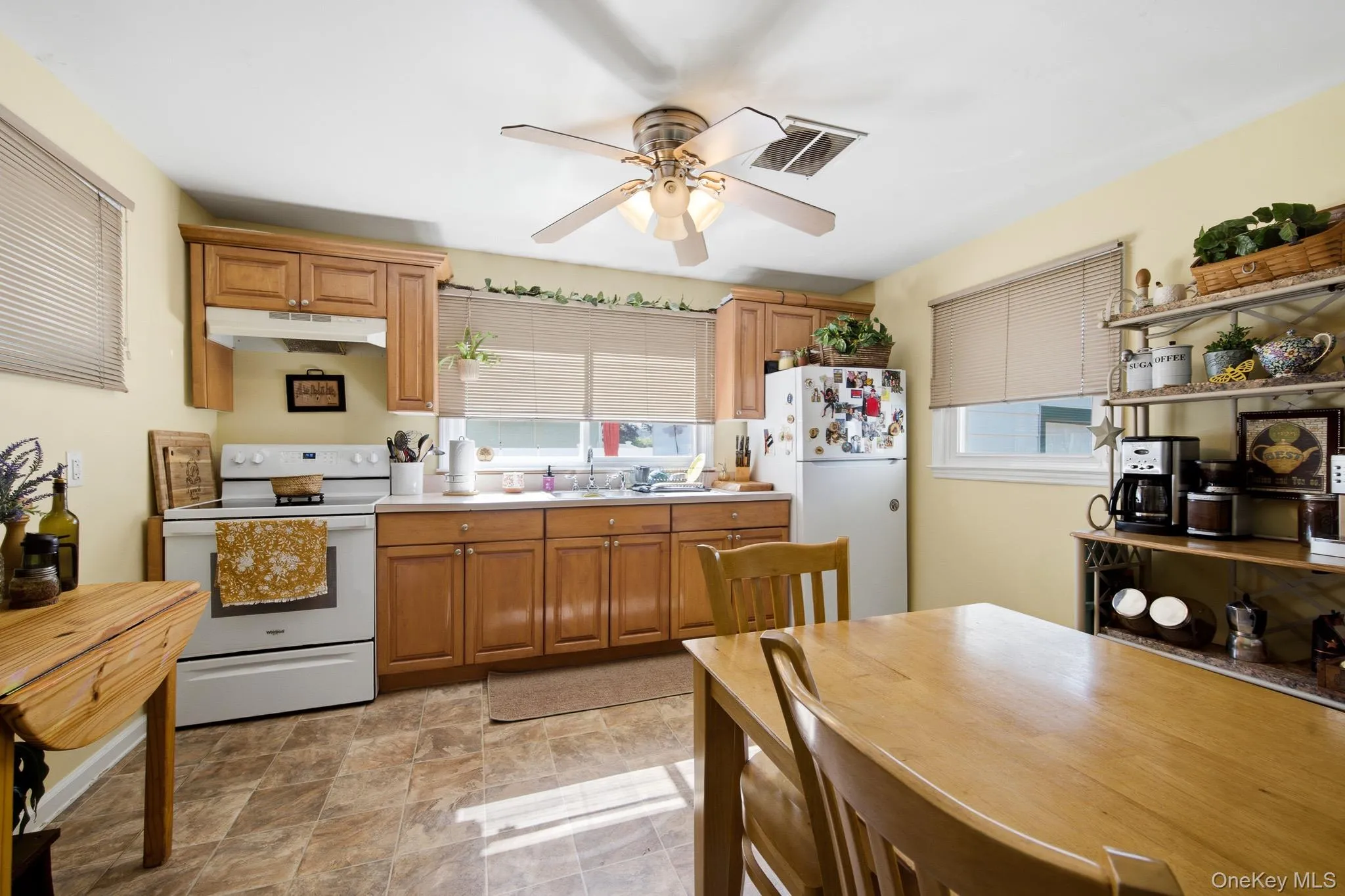 76 Hanrahan Avenue, Brookhaven, NY, 3 Bedrooms Bedrooms, 5 Rooms Rooms,1 BathroomBathrooms,Residential,For Rent,Hanrahan,0,KEY1008470 76 Hanrahan Avenue, Brookhaven, NY, 3 Bedrooms Bedrooms, 5 Rooms Rooms,1 BathroomBathrooms,Residential,For Rent,Hanrahan,0,KEY1008470