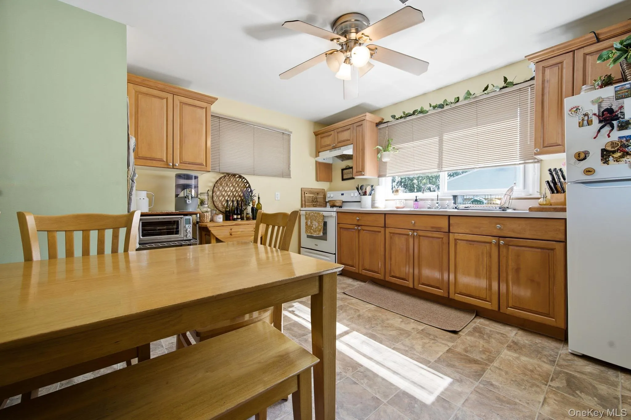 76 Hanrahan Avenue, Brookhaven, NY, 3 Bedrooms Bedrooms, 5 Rooms Rooms,1 BathroomBathrooms,Residential,For Rent,Hanrahan,0,KEY1008470 76 Hanrahan Avenue, Brookhaven, NY, 3 Bedrooms Bedrooms, 5 Rooms Rooms,1 BathroomBathrooms,Residential,For Rent,Hanrahan,0,KEY1008470