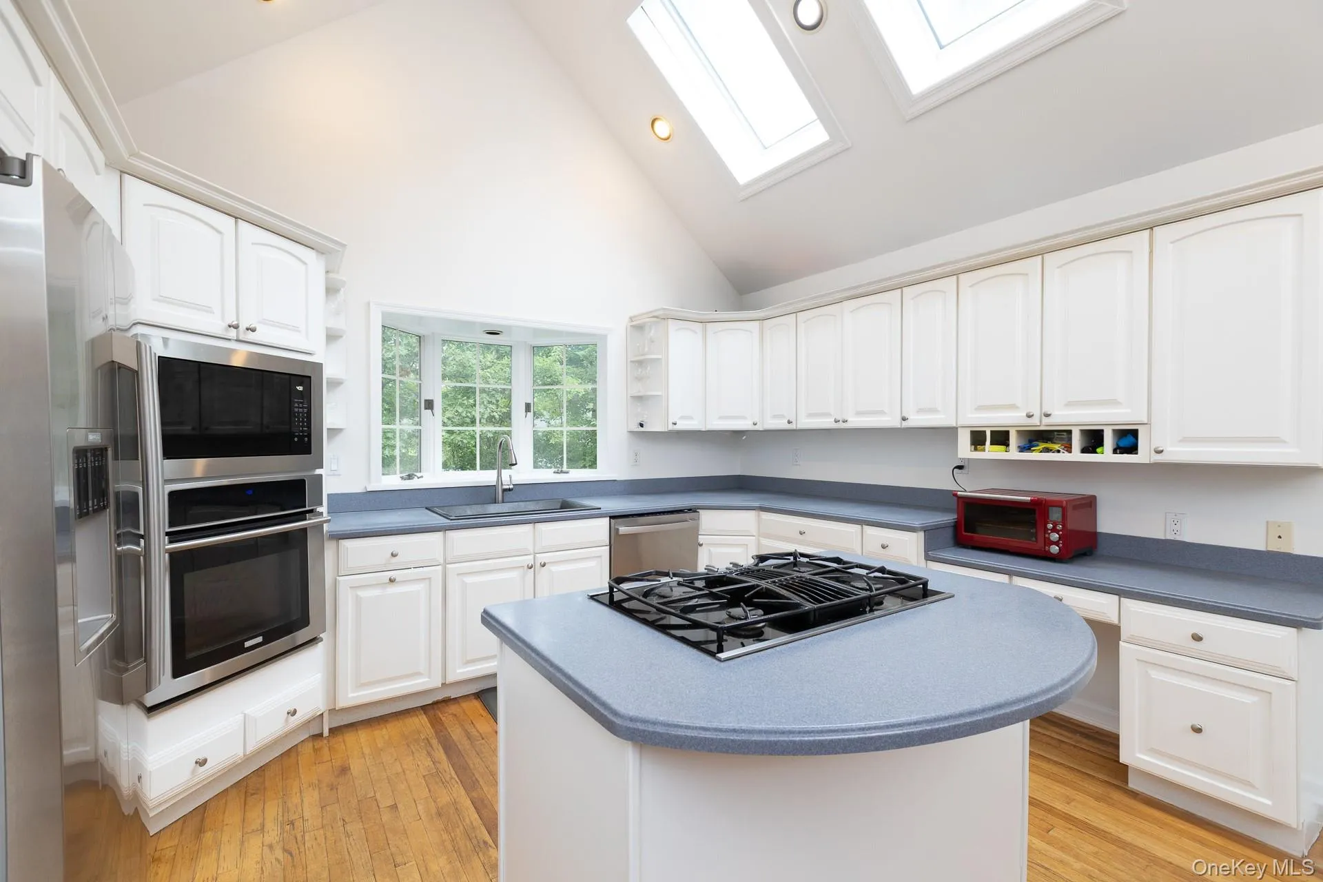 33 Windwood Court, Southampton, NY, 3 Bedrooms Bedrooms, 7 Rooms Rooms,2 BathroomsBathrooms,Residential,For Rent,Windwood,0,KEY1008472 33 Windwood Court, Southampton, NY, 3 Bedrooms Bedrooms, 7 Rooms Rooms,2 BathroomsBathrooms,Residential,For Rent,Windwood,0,KEY1008472