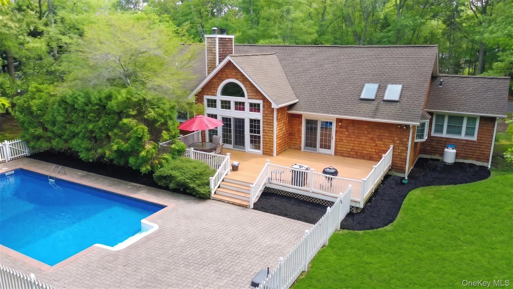33 Windwood Court, Southampton, NY, 3 Bedrooms Bedrooms, 7 Rooms Rooms,2 BathroomsBathrooms,Residential,For Rent,Windwood,0,1008472 33 Windwood Court, Southampton, NY, 3 Bedrooms Bedrooms, 7 Rooms Rooms,2 BathroomsBathrooms,Residential,For Rent,Windwood,0,1008472