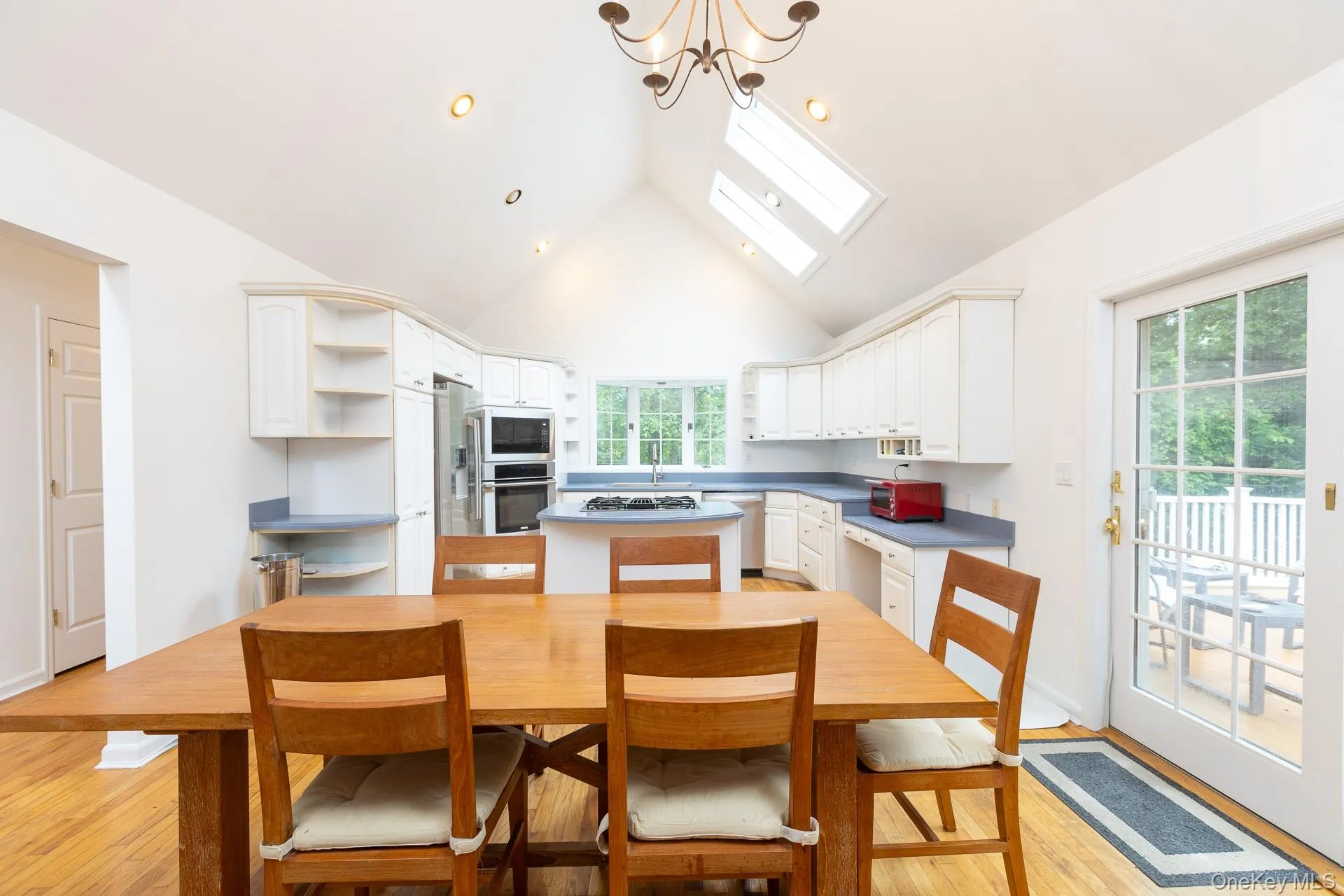 33 Windwood Court, Southampton, NY, 3 Bedrooms Bedrooms, 7 Rooms Rooms,2 BathroomsBathrooms,Residential,For Rent,Windwood,0,KEY1008472 33 Windwood Court, Southampton, NY, 3 Bedrooms Bedrooms, 7 Rooms Rooms,2 BathroomsBathrooms,Residential,For Rent,Windwood,0,KEY1008472