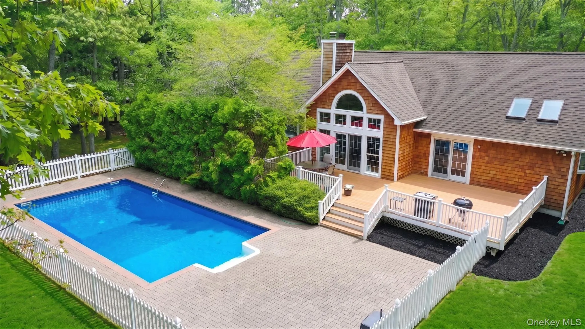 33 Windwood Court, Southampton, NY, 3 Bedrooms Bedrooms, 7 Rooms Rooms,2 BathroomsBathrooms,Residential,For Rent,Windwood,0,1008472 33 Windwood Court, Southampton, NY, 3 Bedrooms Bedrooms, 7 Rooms Rooms,2 BathroomsBathrooms,Residential,For Rent,Windwood,0,1008472