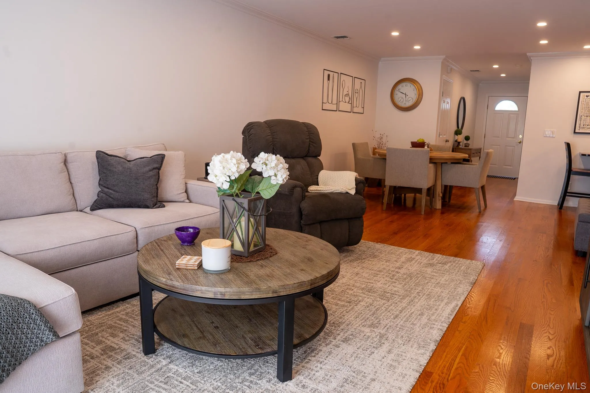 1165 Savoy Drive, Huntington, NY, 2 Bedrooms Bedrooms, 6 Rooms Rooms,2 BathroomsBathrooms,Residential,For Rent,Savoy,0,1008475 1165 Savoy Drive, Huntington, NY, 2 Bedrooms Bedrooms, 6 Rooms Rooms,2 BathroomsBathrooms,Residential,For Rent,Savoy,0,1008475