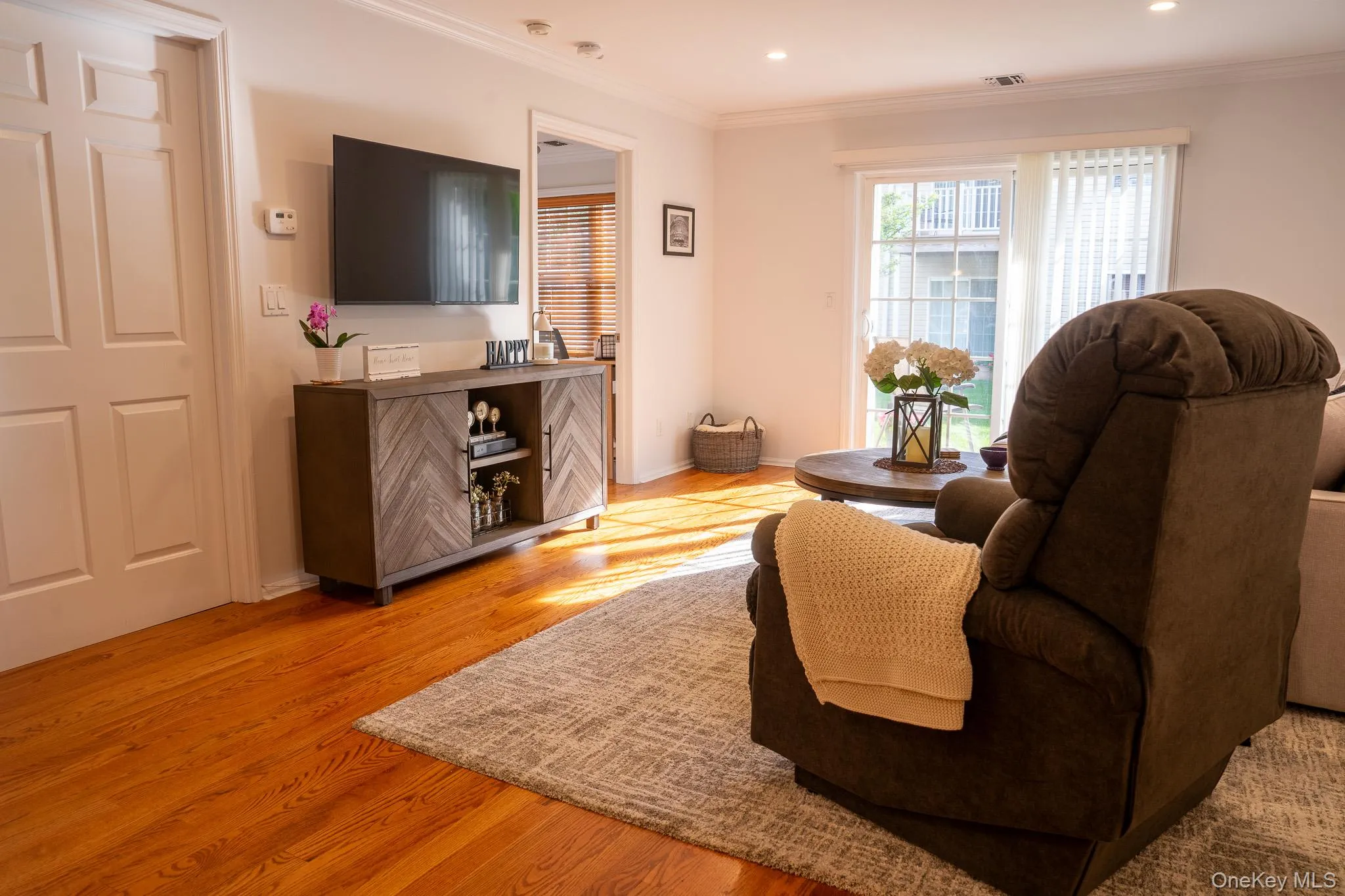 1165 Savoy Drive, Huntington, NY, 2 Bedrooms Bedrooms, 6 Rooms Rooms,2 BathroomsBathrooms,Residential,For Rent,Savoy,0,1008475 1165 Savoy Drive, Huntington, NY, 2 Bedrooms Bedrooms, 6 Rooms Rooms,2 BathroomsBathrooms,Residential,For Rent,Savoy,0,1008475