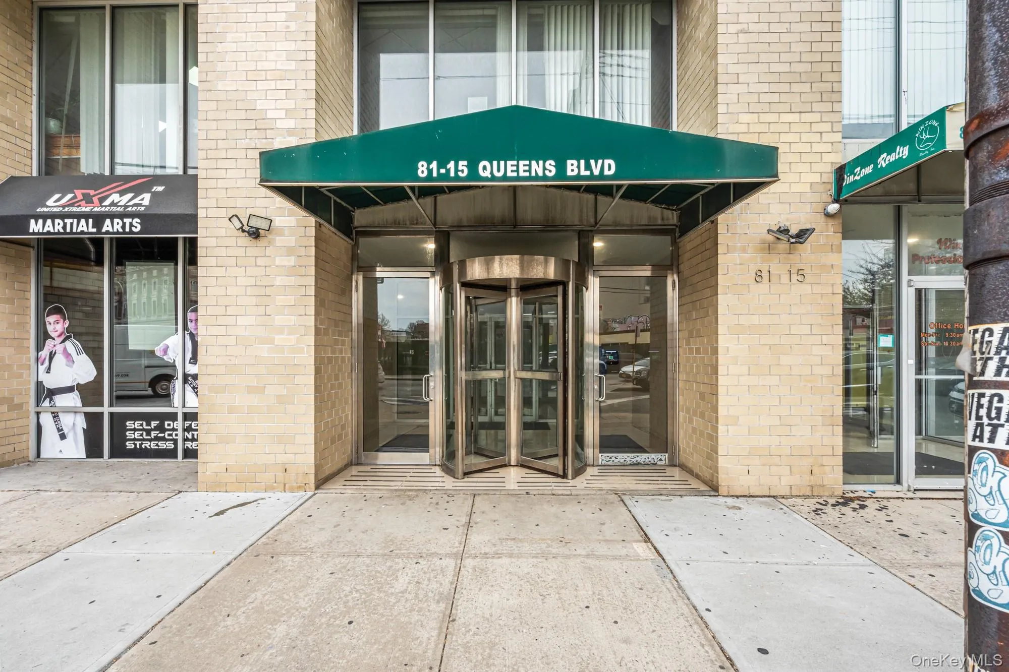 81-15 Queens Boulevard, New York, NY, 2 Bedrooms Bedrooms, 4 Rooms Rooms,2 BathroomsBathrooms,Residential,For Rent,Queens,0,1008476 81-15 Queens Boulevard, New York, NY, 2 Bedrooms Bedrooms, 4 Rooms Rooms,2 BathroomsBathrooms,Residential,For Rent,Queens,0,1008476