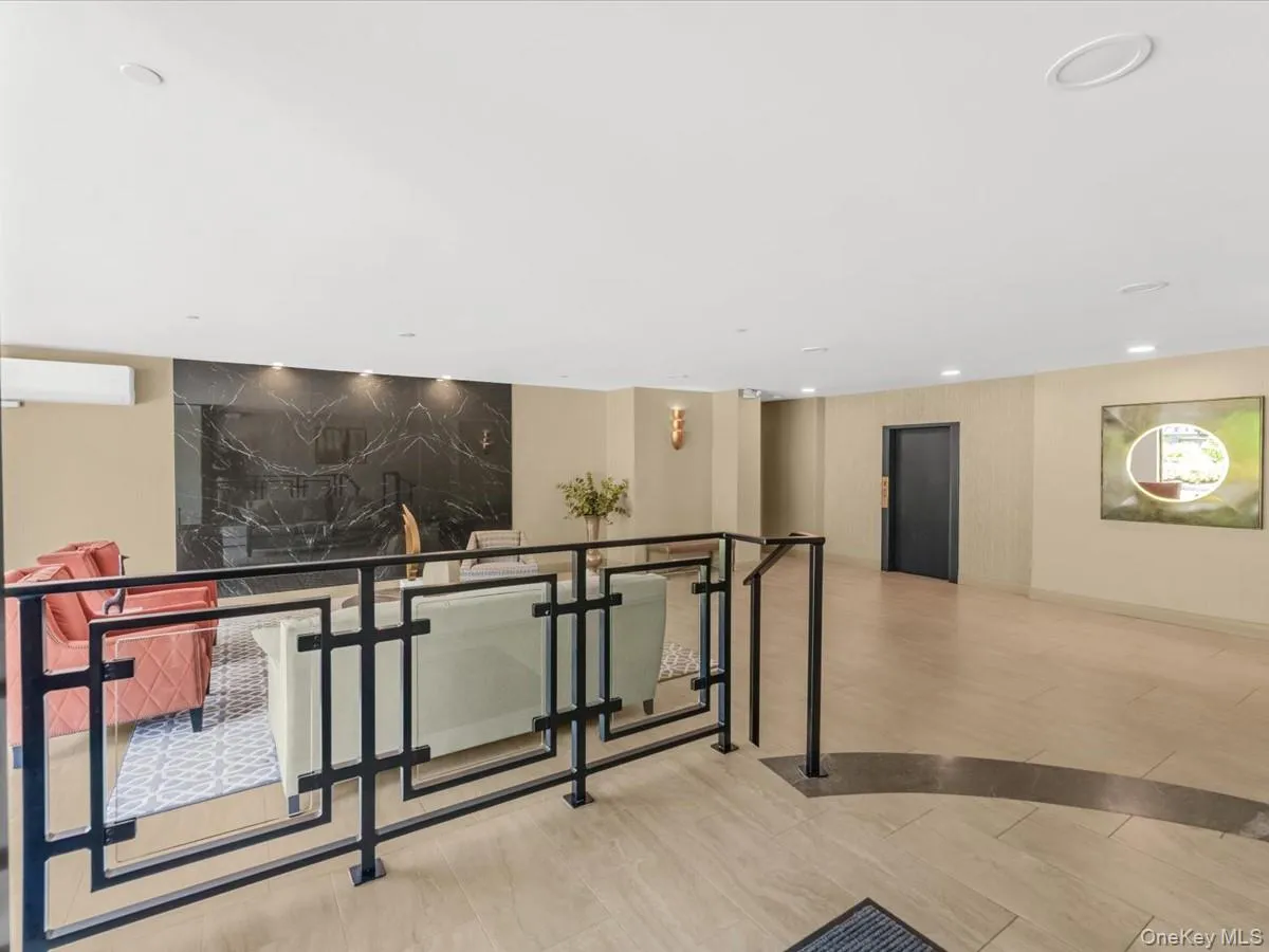 25 Canterbury Road, North Hempstead, NY, 2 Bedrooms Bedrooms, 6 Rooms Rooms,2 BathroomsBathrooms,Residential,For Rent,Canterbury,0,1008477 25 Canterbury Road, North Hempstead, NY, 2 Bedrooms Bedrooms, 6 Rooms Rooms,2 BathroomsBathrooms,Residential,For Rent,Canterbury,0,1008477