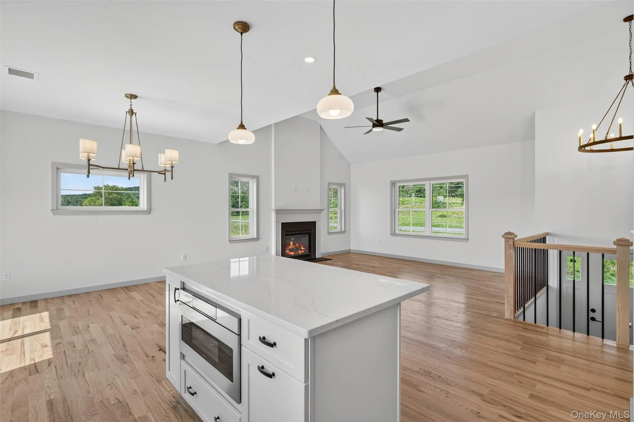 Representative model of recent build shown. Features, finishes, elevations and available options may be customized through the builder. Representative model of recent build shown. Features, finishes, elevations and available options may be customized through the builder.
