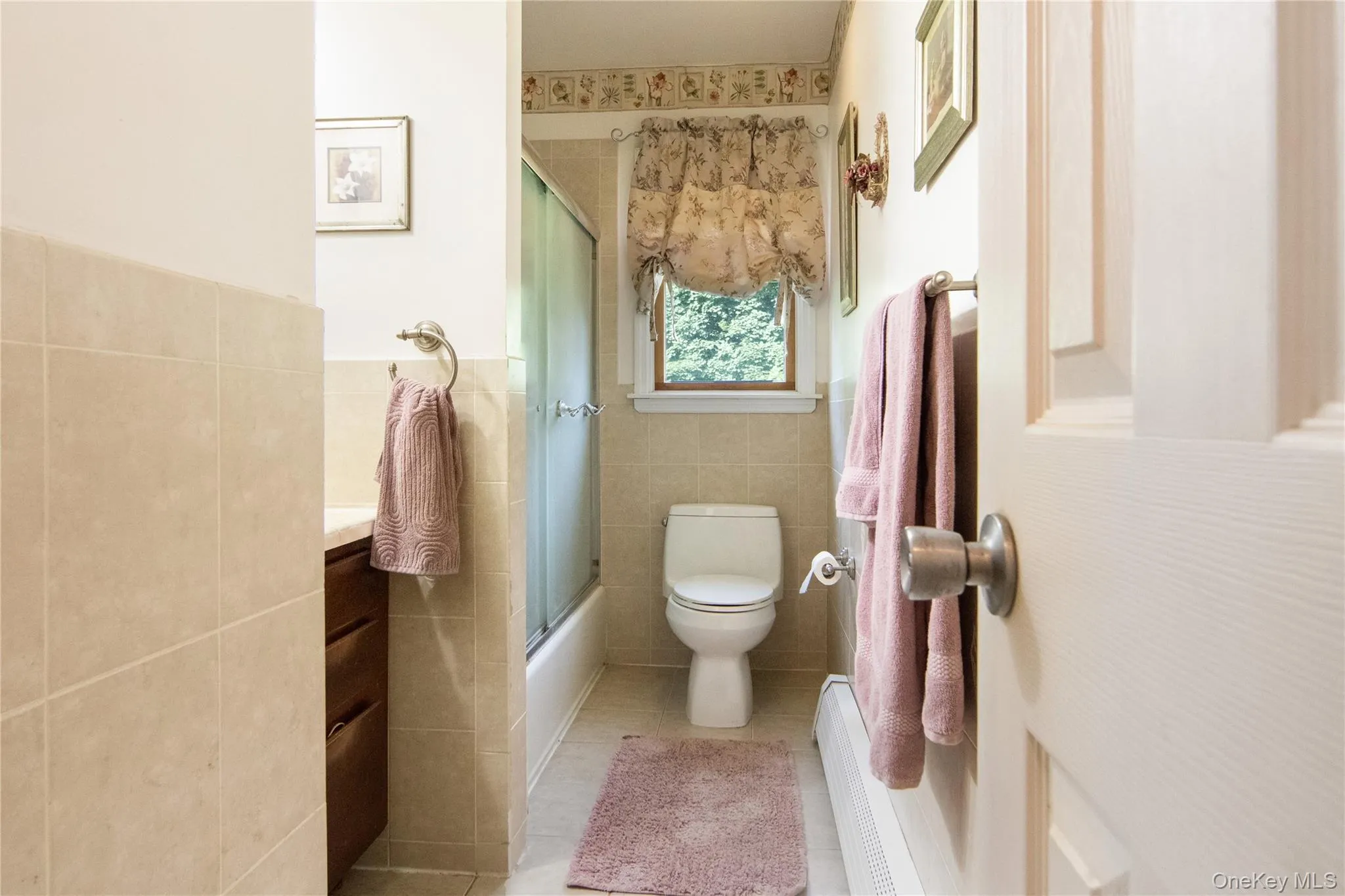 Full Bath Full Bath