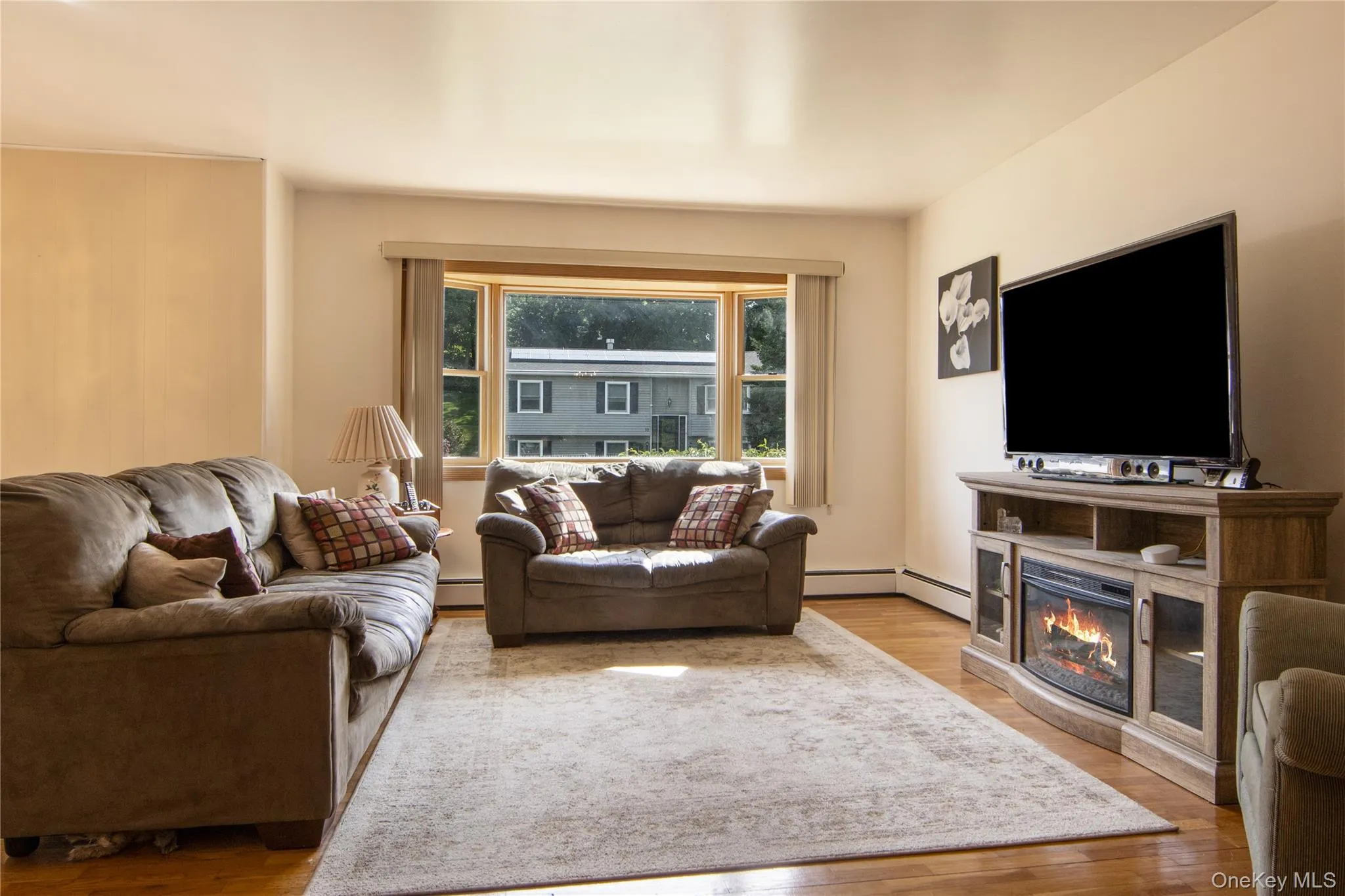 13 Pine Drive, Stony Point, NY, 4 Bedrooms Bedrooms, 7 Rooms Rooms,1 BathroomBathrooms,Residential,For Rent,Pine,0,1008483 13 Pine Drive, Stony Point, NY, 4 Bedrooms Bedrooms, 7 Rooms Rooms,1 BathroomBathrooms,Residential,For Rent,Pine,0,1008483
