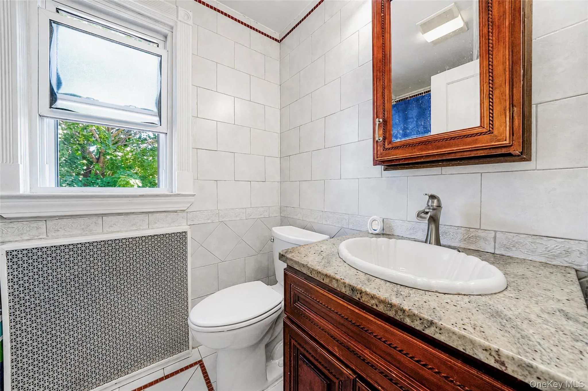 240-11 88th Avenue, New York, NY, 4 Bedrooms Bedrooms, 8 Rooms Rooms,2 BathroomsBathrooms,Residential,For Rent,88th,0,1008486 240-11 88th Avenue, New York, NY, 4 Bedrooms Bedrooms, 8 Rooms Rooms,2 BathroomsBathrooms,Residential,For Rent,88th,0,1008486