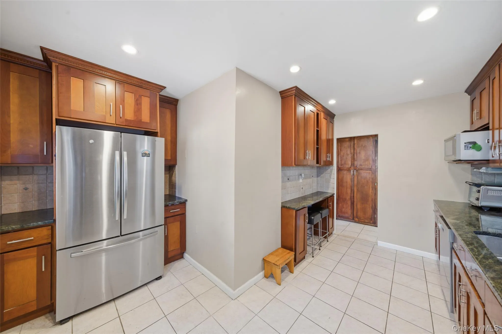 240-11 88th Avenue, New York, NY, 4 Bedrooms Bedrooms, 8 Rooms Rooms,2 BathroomsBathrooms,Residential,For Rent,88th,0,1008486 240-11 88th Avenue, New York, NY, 4 Bedrooms Bedrooms, 8 Rooms Rooms,2 BathroomsBathrooms,Residential,For Rent,88th,0,1008486