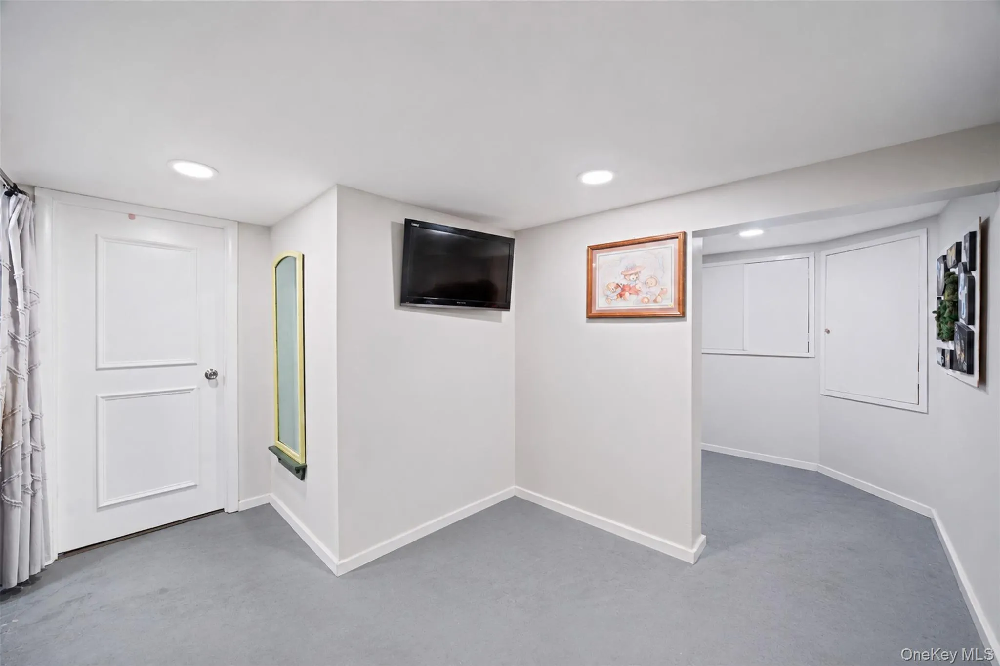 240-11 88th Avenue, New York, NY, 4 Bedrooms Bedrooms, 8 Rooms Rooms,2 BathroomsBathrooms,Residential,For Rent,88th,0,1008486 240-11 88th Avenue, New York, NY, 4 Bedrooms Bedrooms, 8 Rooms Rooms,2 BathroomsBathrooms,Residential,For Rent,88th,0,1008486