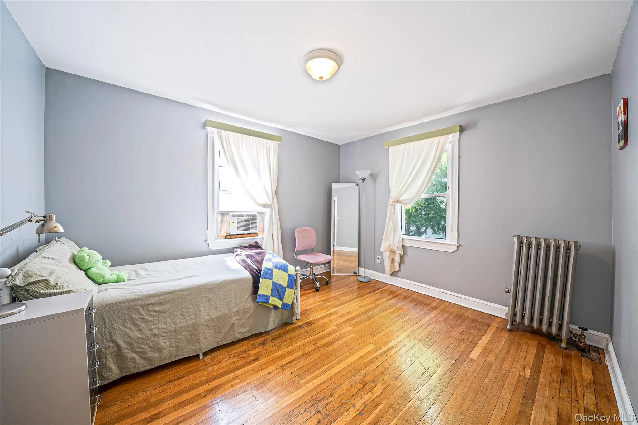 240-11 88th Avenue, New York, NY, 4 Bedrooms Bedrooms, 8 Rooms Rooms,2 BathroomsBathrooms,Residential,For Rent,88th,0,1008486 240-11 88th Avenue, New York, NY, 4 Bedrooms Bedrooms, 8 Rooms Rooms,2 BathroomsBathrooms,Residential,For Rent,88th,0,1008486