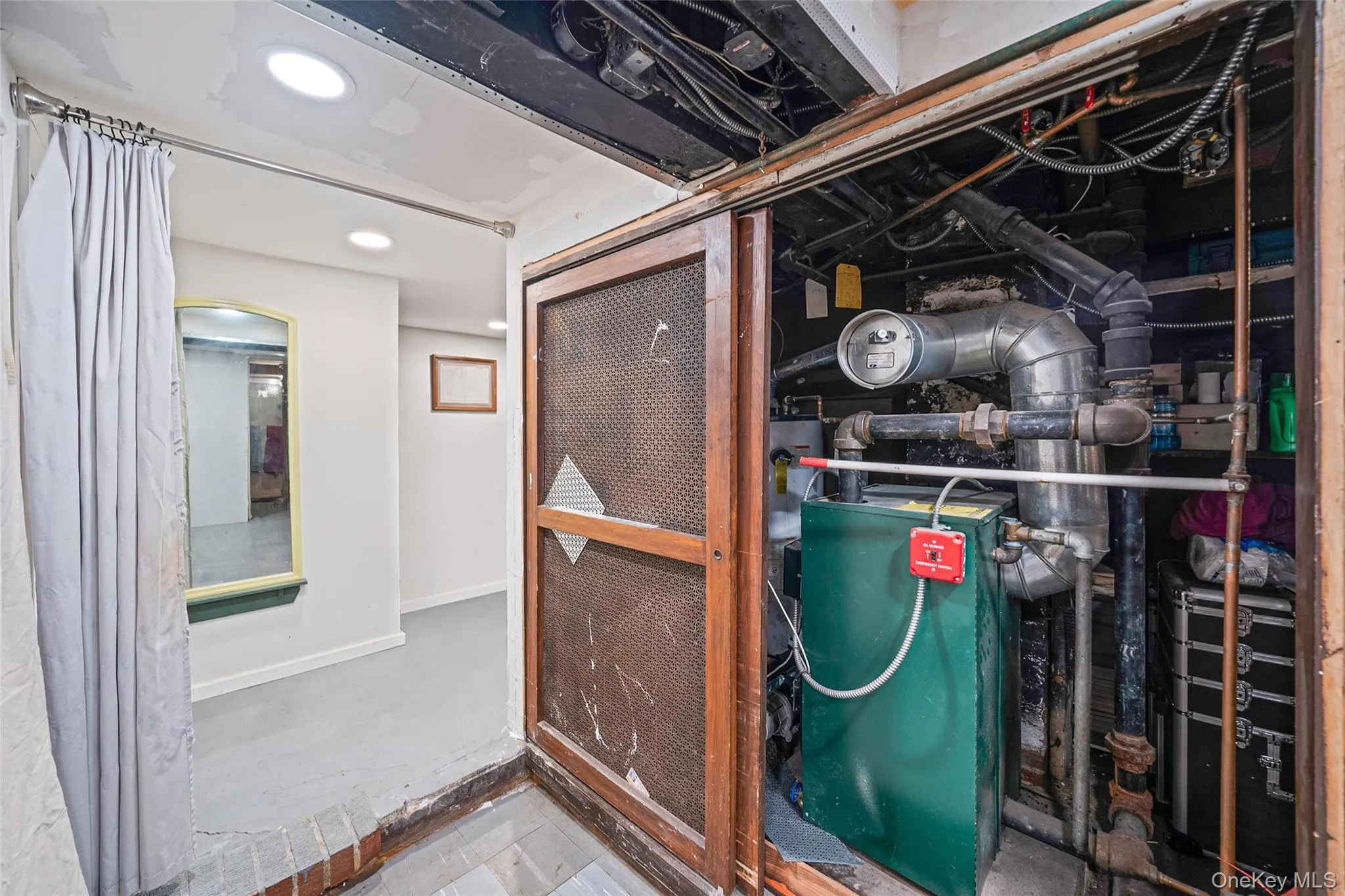 240-11 88th Avenue, New York, NY, 4 Bedrooms Bedrooms, 8 Rooms Rooms,2 BathroomsBathrooms,Residential,For Rent,88th,0,1008486 240-11 88th Avenue, New York, NY, 4 Bedrooms Bedrooms, 8 Rooms Rooms,2 BathroomsBathrooms,Residential,For Rent,88th,0,1008486