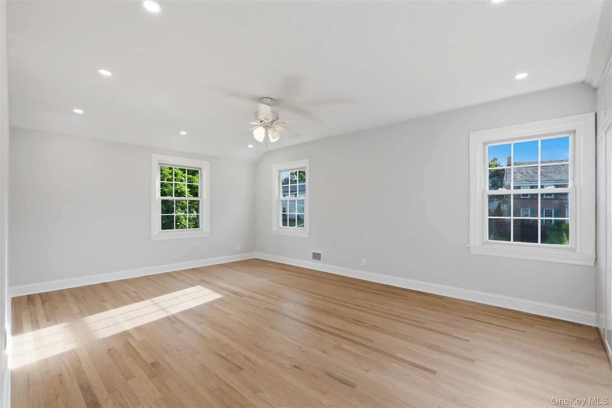 1 Bevan Place, Eastchester, NY, 3 Bedrooms Bedrooms, 7 Rooms Rooms,1 BathroomBathrooms,Residential,For Rent,Bevan,0,1008487 1 Bevan Place, Eastchester, NY, 3 Bedrooms Bedrooms, 7 Rooms Rooms,1 BathroomBathrooms,Residential,For Rent,Bevan,0,1008487