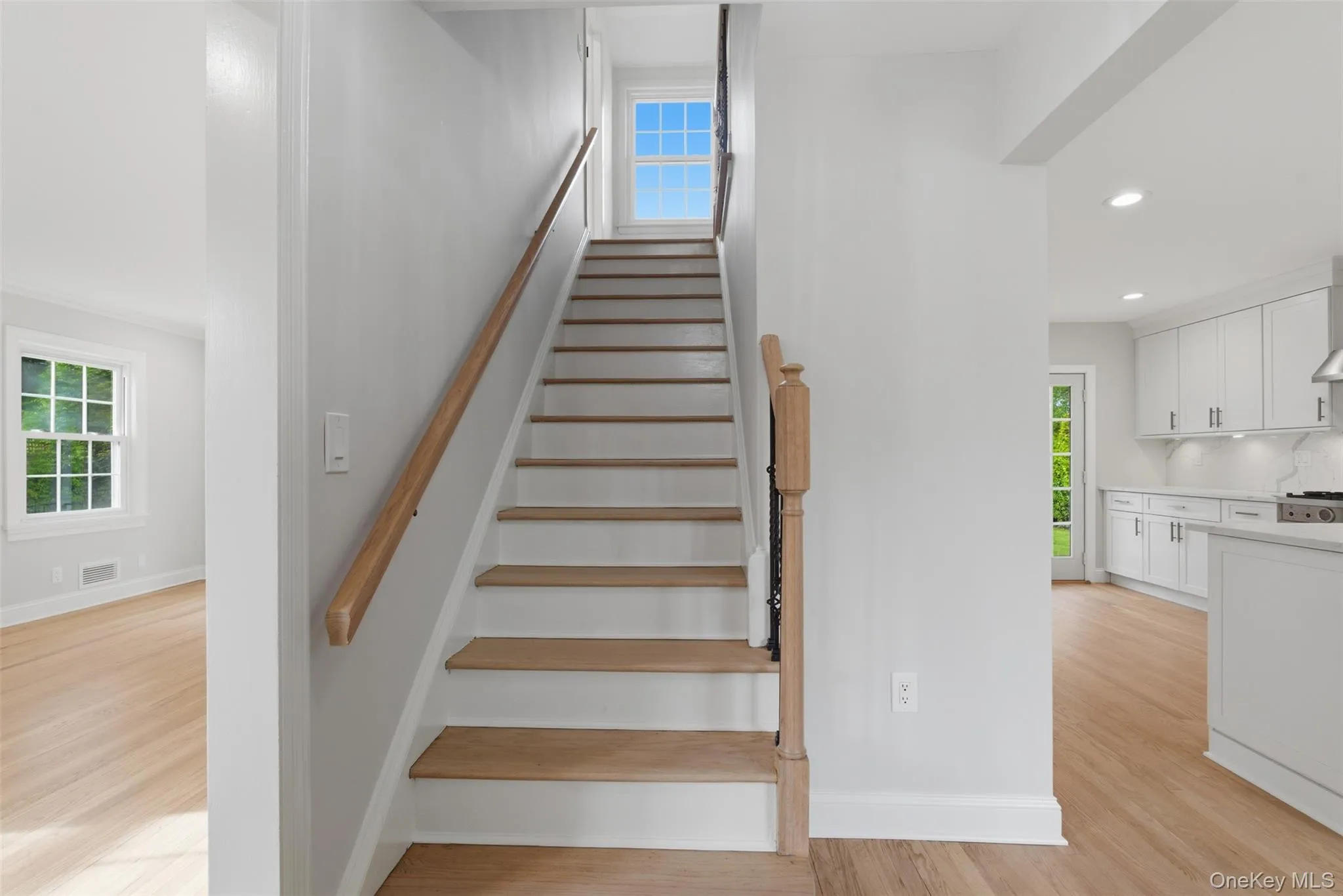 1 Bevan Place, Eastchester, NY, 3 Bedrooms Bedrooms, 7 Rooms Rooms,1 BathroomBathrooms,Residential,For Rent,Bevan,0,1008487 1 Bevan Place, Eastchester, NY, 3 Bedrooms Bedrooms, 7 Rooms Rooms,1 BathroomBathrooms,Residential,For Rent,Bevan,0,1008487
