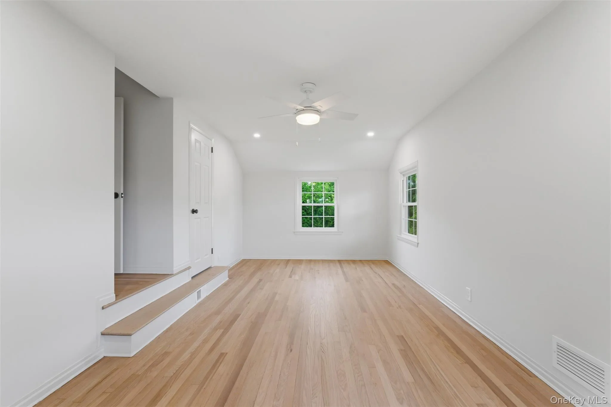 1 Bevan Place, Eastchester, NY, 3 Bedrooms Bedrooms, 7 Rooms Rooms,1 BathroomBathrooms,Residential,For Rent,Bevan,0,1008487 1 Bevan Place, Eastchester, NY, 3 Bedrooms Bedrooms, 7 Rooms Rooms,1 BathroomBathrooms,Residential,For Rent,Bevan,0,1008487