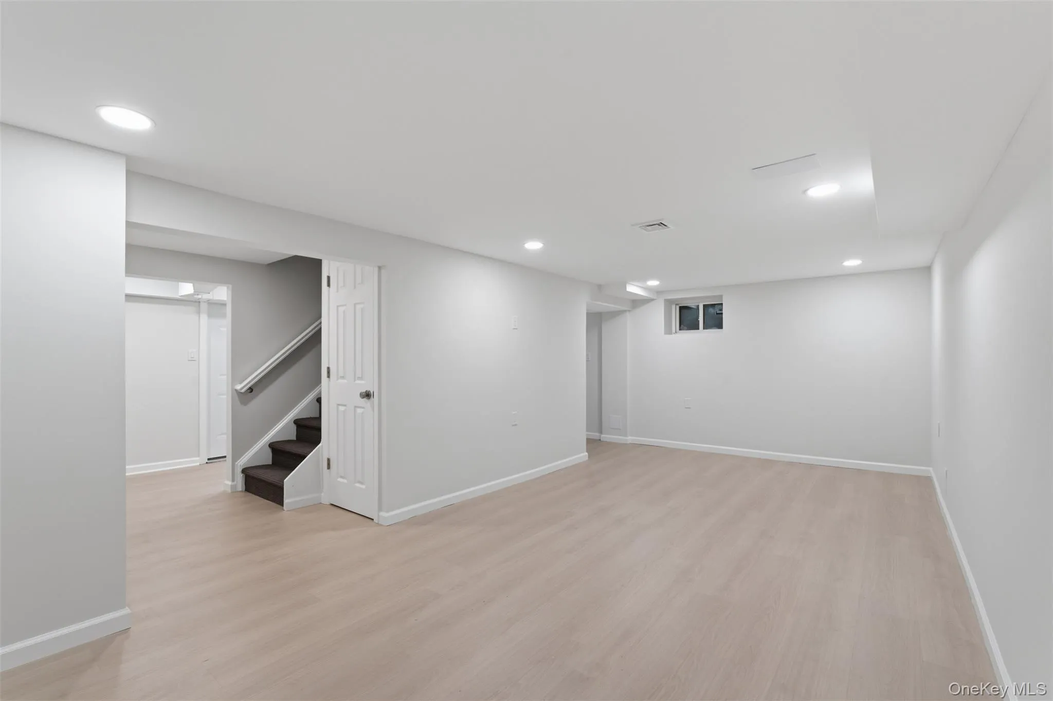 1 Bevan Place, Eastchester, NY, 3 Bedrooms Bedrooms, 7 Rooms Rooms,1 BathroomBathrooms,Residential,For Rent,Bevan,0,1008487 1 Bevan Place, Eastchester, NY, 3 Bedrooms Bedrooms, 7 Rooms Rooms,1 BathroomBathrooms,Residential,For Rent,Bevan,0,1008487