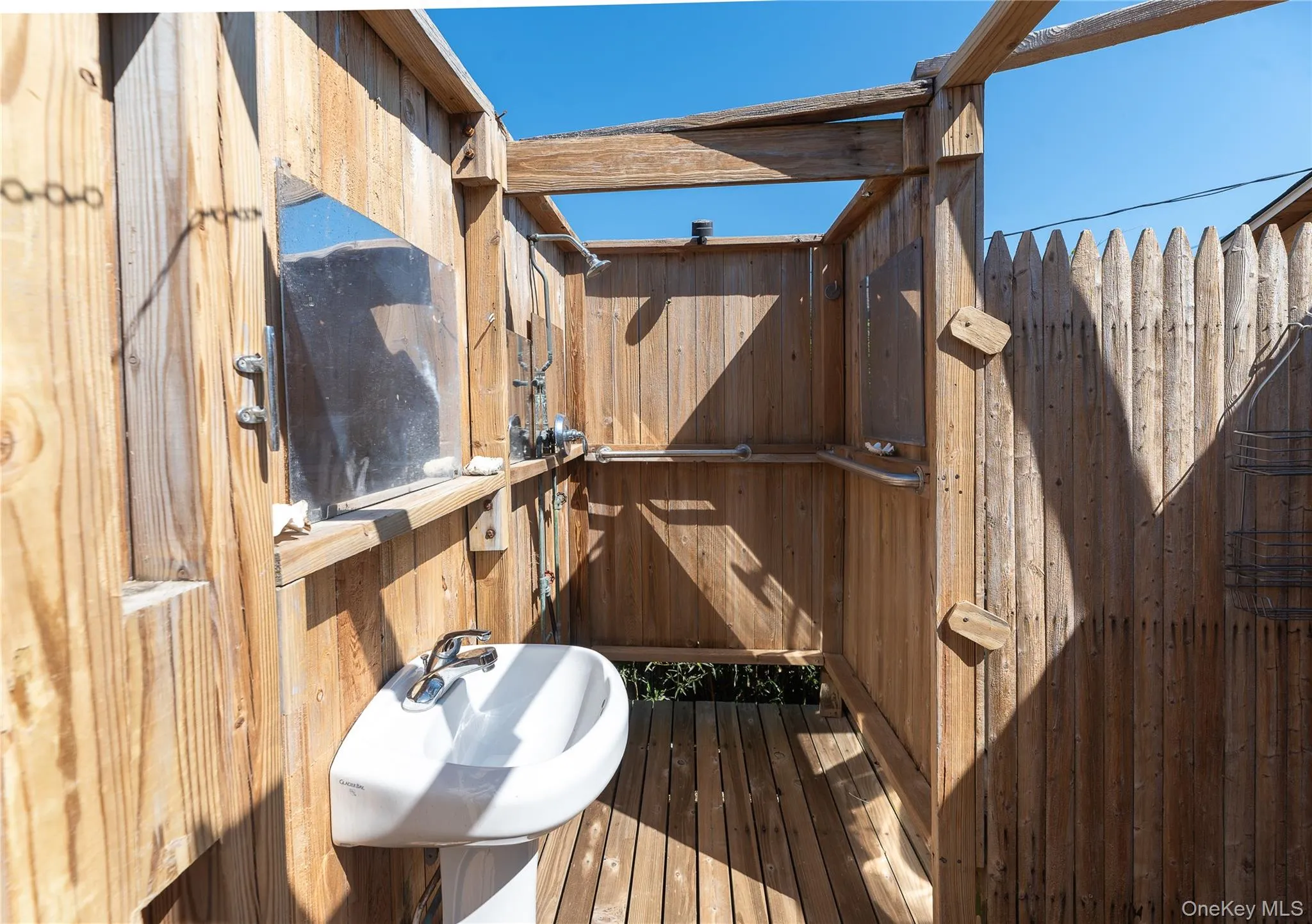 28 Ocean Road, Islip, NY, 4 Bedrooms Bedrooms, 6 Rooms Rooms,1 BathroomBathrooms,Residential,For Rent,Ocean,0,1008488 28 Ocean Road, Islip, NY, 4 Bedrooms Bedrooms, 6 Rooms Rooms,1 BathroomBathrooms,Residential,For Rent,Ocean,0,1008488