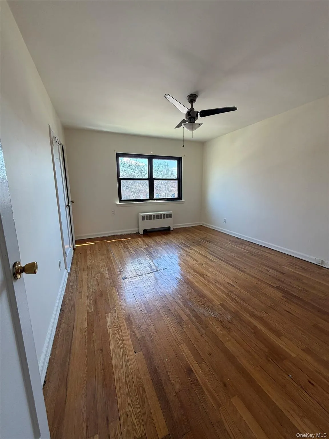 20109 35th Avenue, New York, NY, 2 Bedrooms Bedrooms, 4 Rooms Rooms,1 BathroomBathrooms,Residential,For Rent,35th,0,1008489 20109 35th Avenue, New York, NY, 2 Bedrooms Bedrooms, 4 Rooms Rooms,1 BathroomBathrooms,Residential,For Rent,35th,0,1008489