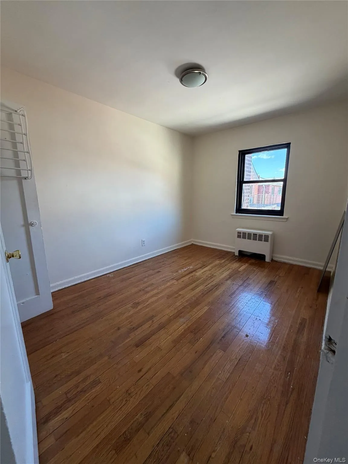 20109 35th Avenue, New York, NY, 2 Bedrooms Bedrooms, 4 Rooms Rooms,1 BathroomBathrooms,Residential,For Rent,35th,0,1008489 20109 35th Avenue, New York, NY, 2 Bedrooms Bedrooms, 4 Rooms Rooms,1 BathroomBathrooms,Residential,For Rent,35th,0,1008489