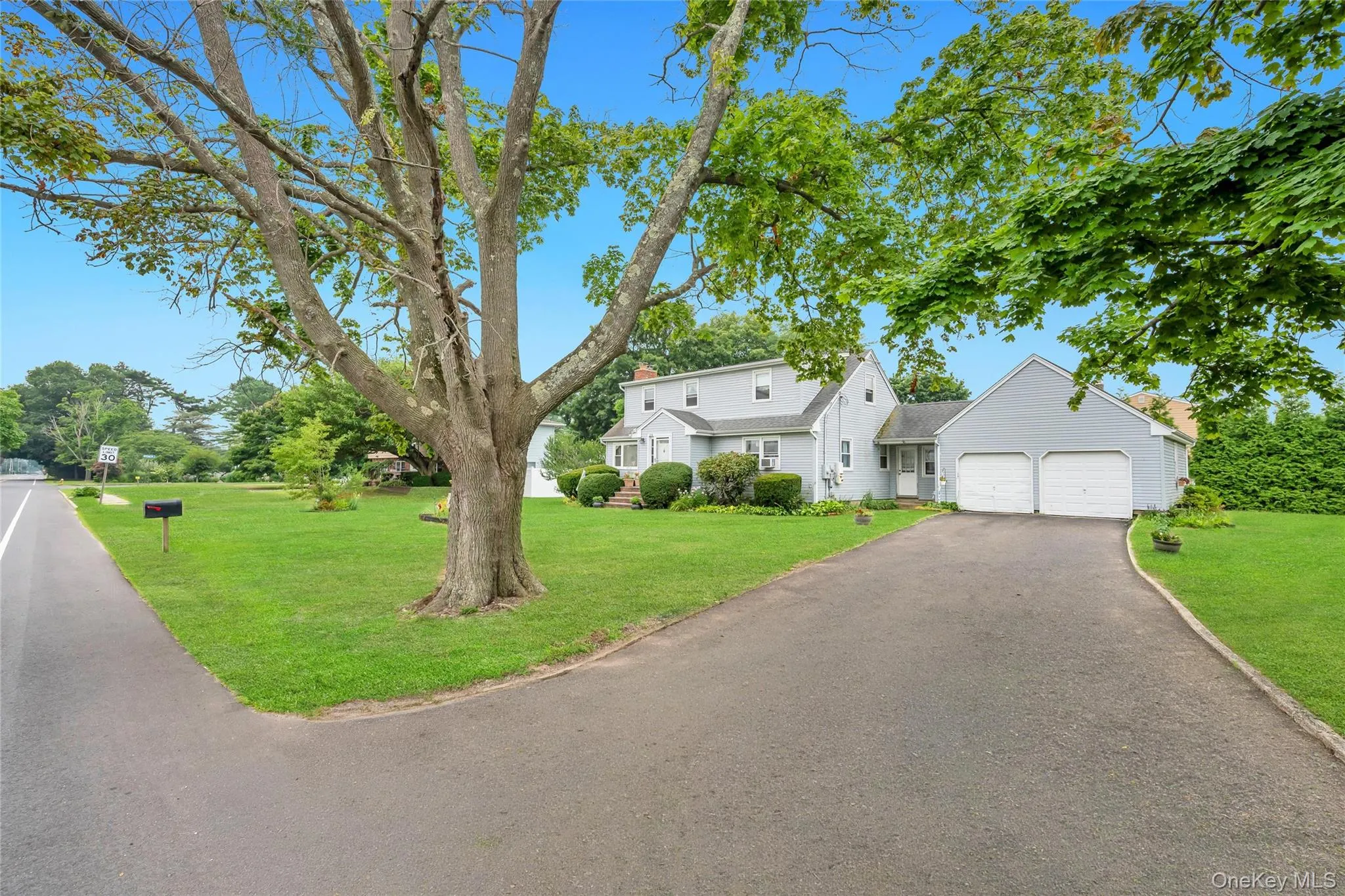 274 Johnson Avenue, Islip, NY, 4 Bedrooms Bedrooms, 8 Rooms Rooms,2 BathroomsBathrooms,Residential,For Rent,Johnson,0,1008492 274 Johnson Avenue, Islip, NY, 4 Bedrooms Bedrooms, 8 Rooms Rooms,2 BathroomsBathrooms,Residential,For Rent,Johnson,0,1008492