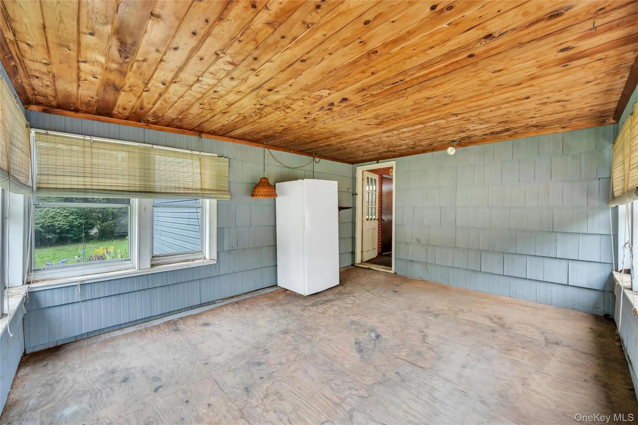 274 Johnson Avenue, Islip, NY, 4 Bedrooms Bedrooms, 8 Rooms Rooms,2 BathroomsBathrooms,Residential,For Rent,Johnson,0,1008492 274 Johnson Avenue, Islip, NY, 4 Bedrooms Bedrooms, 8 Rooms Rooms,2 BathroomsBathrooms,Residential,For Rent,Johnson,0,1008492