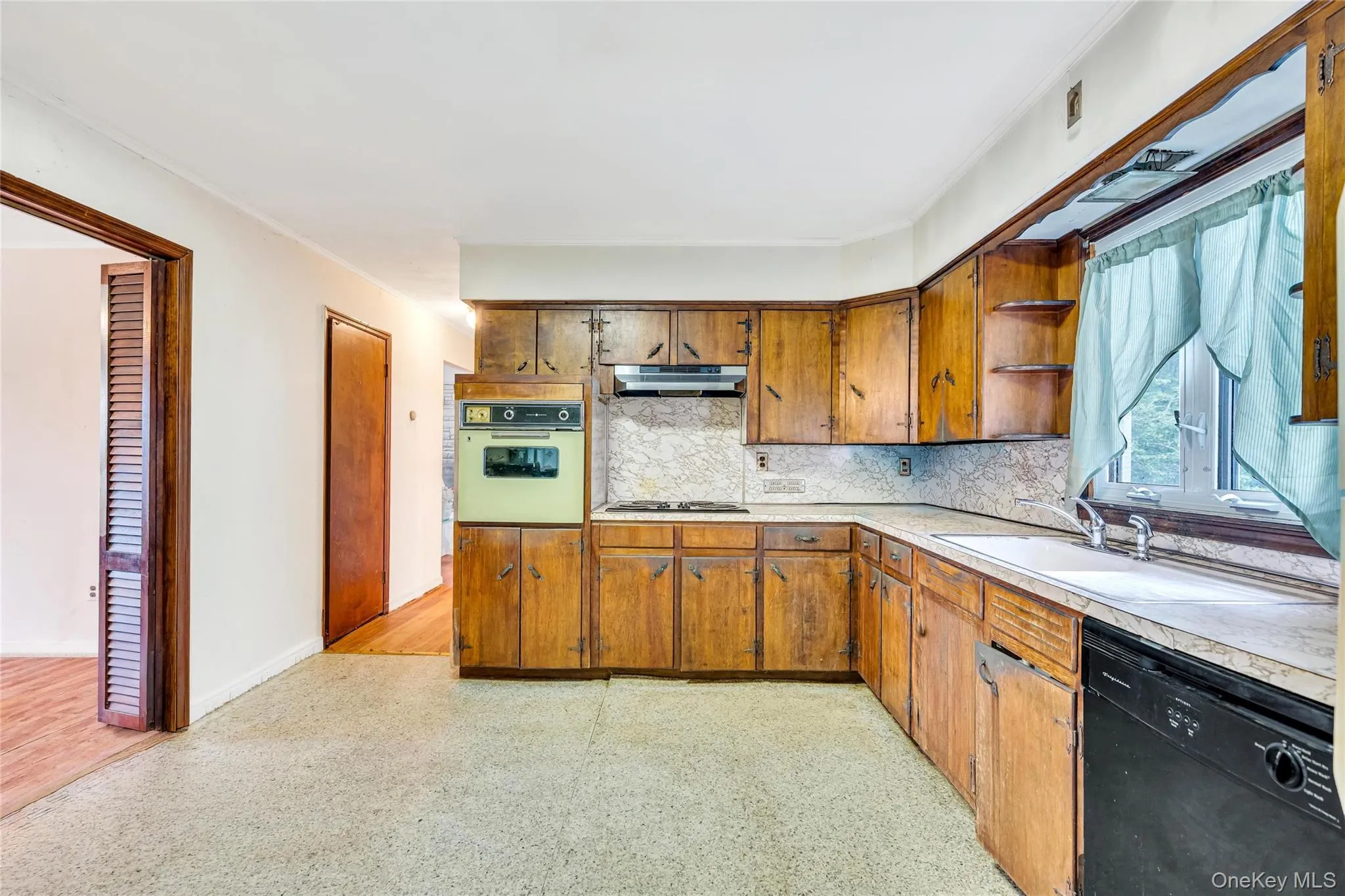 274 Johnson Avenue, Islip, NY, 4 Bedrooms Bedrooms, 8 Rooms Rooms,2 BathroomsBathrooms,Residential,For Rent,Johnson,0,1008492 274 Johnson Avenue, Islip, NY, 4 Bedrooms Bedrooms, 8 Rooms Rooms,2 BathroomsBathrooms,Residential,For Rent,Johnson,0,1008492