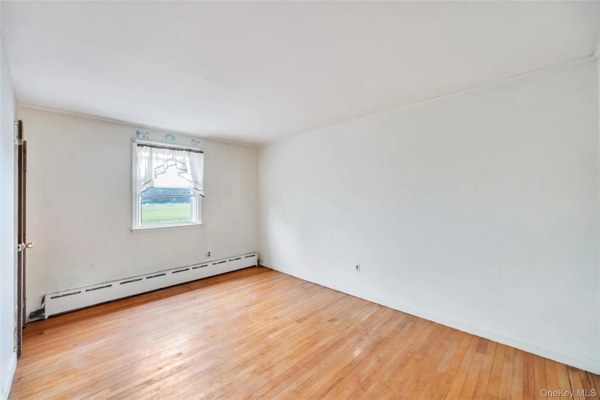 274 Johnson Avenue, Islip, NY, 4 Bedrooms Bedrooms, 8 Rooms Rooms,2 BathroomsBathrooms,Residential,For Rent,Johnson,0,1008492 274 Johnson Avenue, Islip, NY, 4 Bedrooms Bedrooms, 8 Rooms Rooms,2 BathroomsBathrooms,Residential,For Rent,Johnson,0,1008492