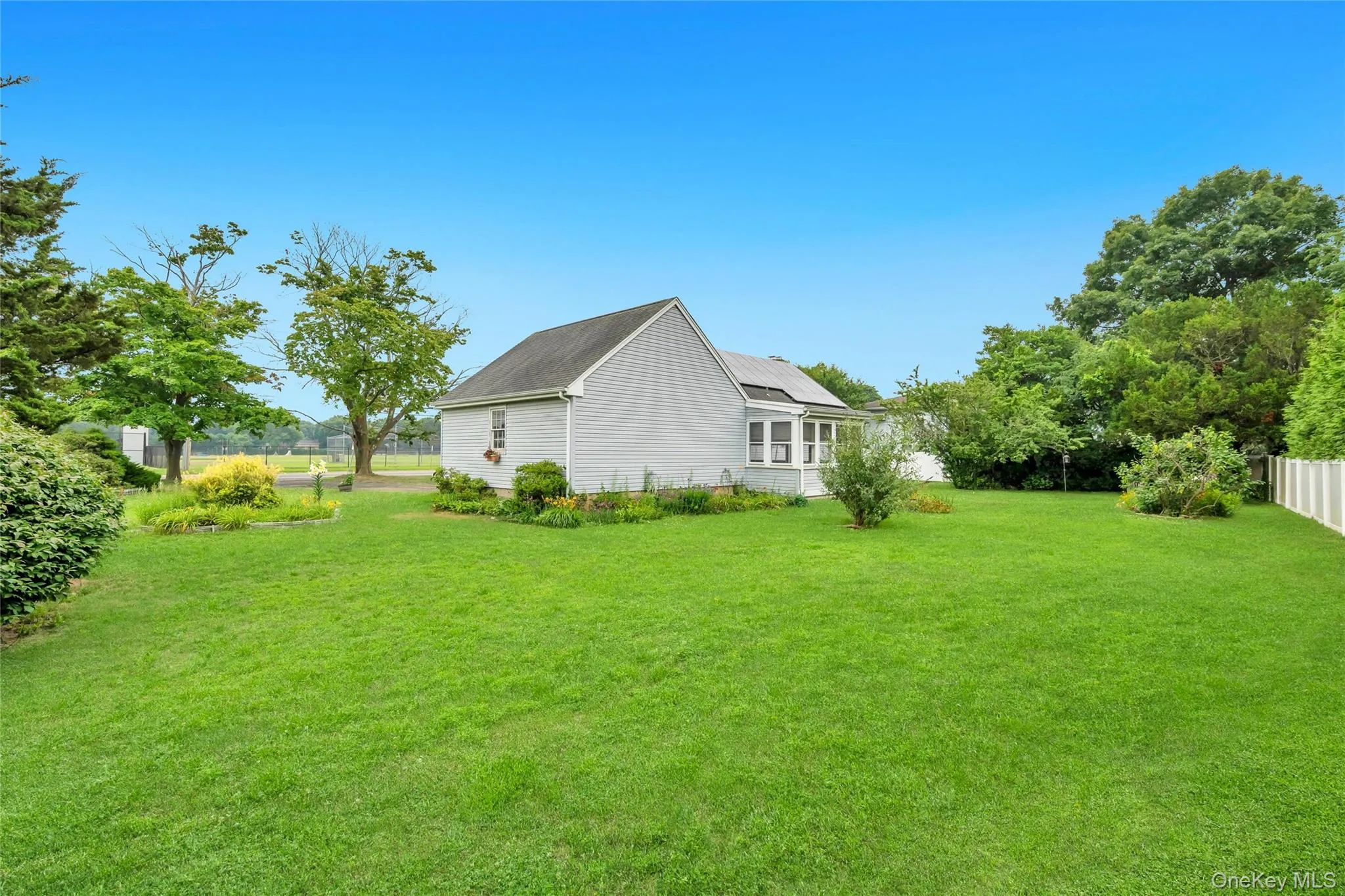 274 Johnson Avenue, Islip, NY, 4 Bedrooms Bedrooms, 8 Rooms Rooms,2 BathroomsBathrooms,Residential,For Rent,Johnson,0,1008492 274 Johnson Avenue, Islip, NY, 4 Bedrooms Bedrooms, 8 Rooms Rooms,2 BathroomsBathrooms,Residential,For Rent,Johnson,0,1008492