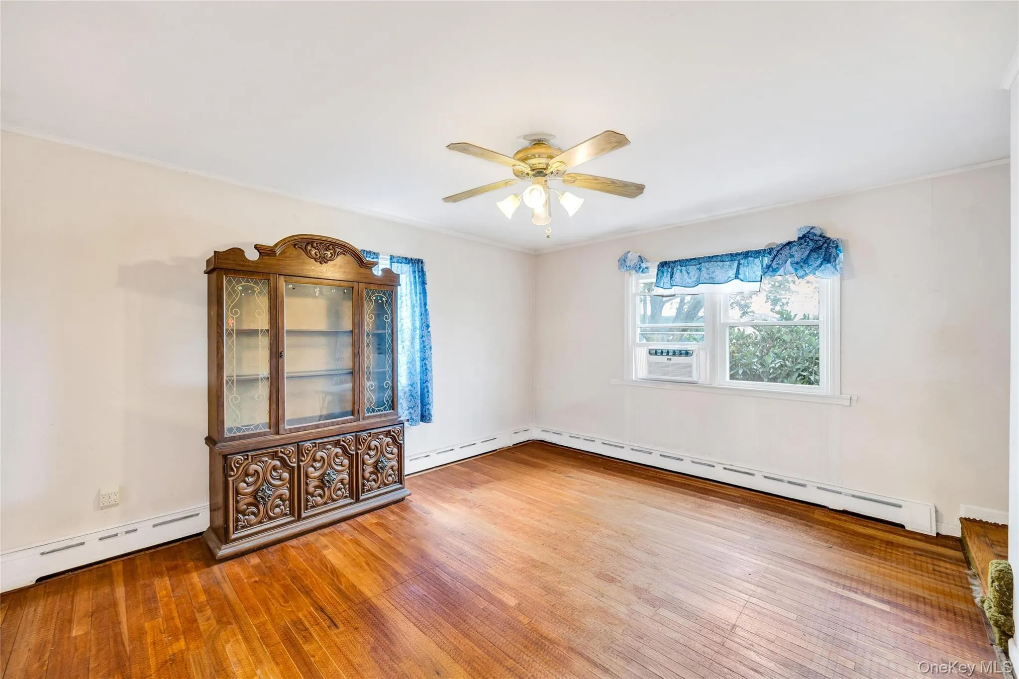 274 Johnson Avenue, Islip, NY, 4 Bedrooms Bedrooms, 8 Rooms Rooms,2 BathroomsBathrooms,Residential,For Rent,Johnson,0,1008492 274 Johnson Avenue, Islip, NY, 4 Bedrooms Bedrooms, 8 Rooms Rooms,2 BathroomsBathrooms,Residential,For Rent,Johnson,0,1008492