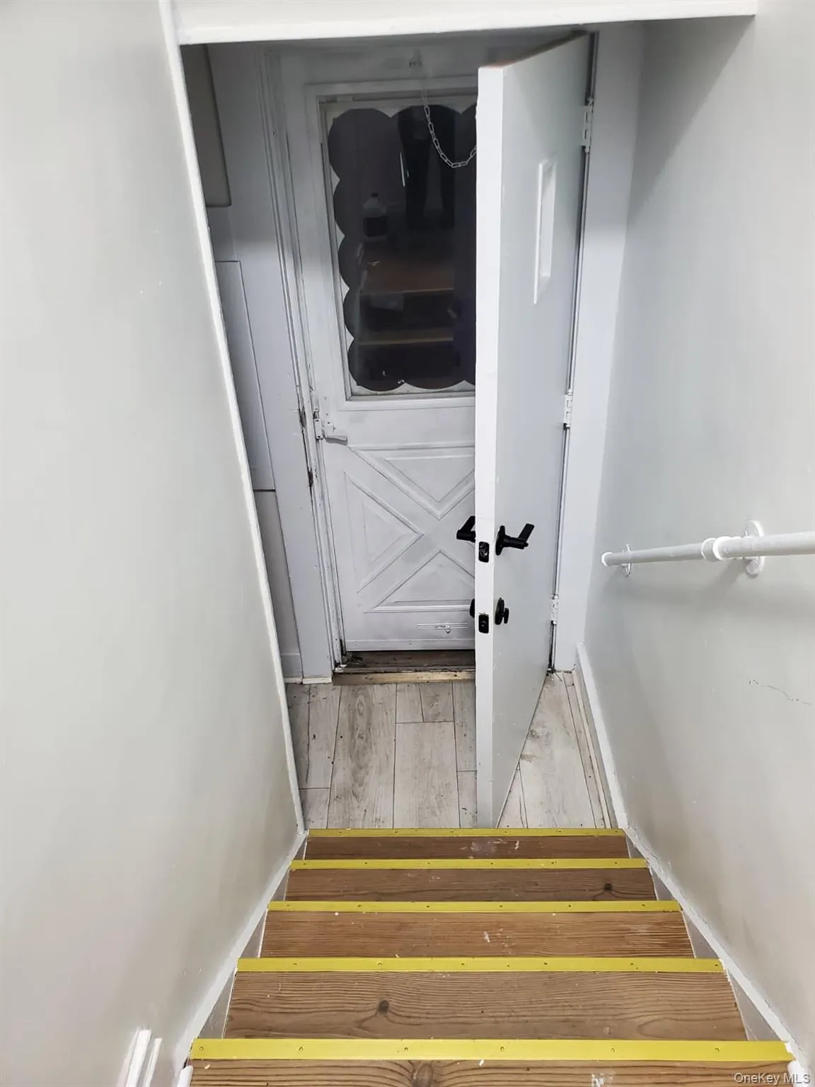 43 FERNHILL Avenue, Out Of Area, NY, 4 Bedrooms Bedrooms, 6 Rooms Rooms,2 BathroomsBathrooms,Residential,For Rent,FERNHILL,0,1008494 43 FERNHILL Avenue, Out Of Area, NY, 4 Bedrooms Bedrooms, 6 Rooms Rooms,2 BathroomsBathrooms,Residential,For Rent,FERNHILL,0,1008494