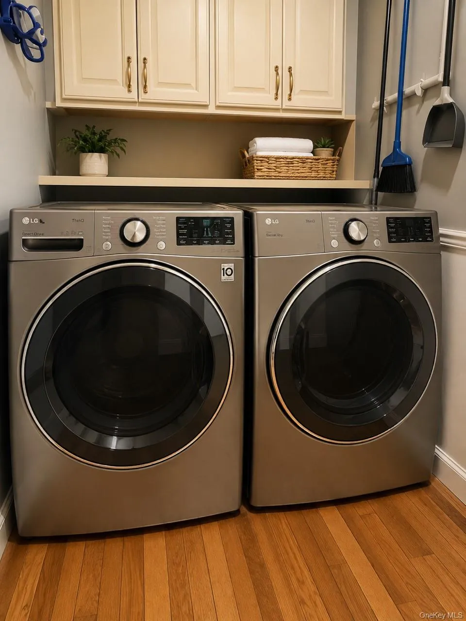 3311 2nd Street, Hempstead, NY, 4 Bedrooms Bedrooms, 9 Rooms Rooms,2 BathroomsBathrooms,Residential,For Rent,2nd,0,1008496 3311 2nd Street, Hempstead, NY, 4 Bedrooms Bedrooms, 9 Rooms Rooms,2 BathroomsBathrooms,Residential,For Rent,2nd,0,1008496
