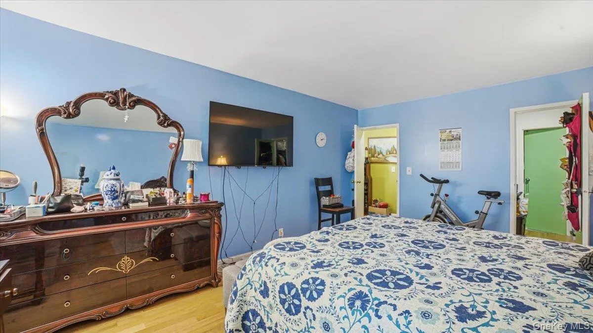 421 Broadway, Yonkers, NY, 3 Bedrooms Bedrooms, 5 Rooms Rooms,2 BathroomsBathrooms,Residential,For Rent,Broadway,0,1008503 421 Broadway, Yonkers, NY, 3 Bedrooms Bedrooms, 5 Rooms Rooms,2 BathroomsBathrooms,Residential,For Rent,Broadway,0,1008503