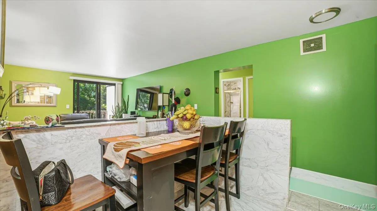 421 Broadway, Yonkers, NY, 3 Bedrooms Bedrooms, 5 Rooms Rooms,2 BathroomsBathrooms,Residential,For Rent,Broadway,0,1008503 421 Broadway, Yonkers, NY, 3 Bedrooms Bedrooms, 5 Rooms Rooms,2 BathroomsBathrooms,Residential,For Rent,Broadway,0,1008503