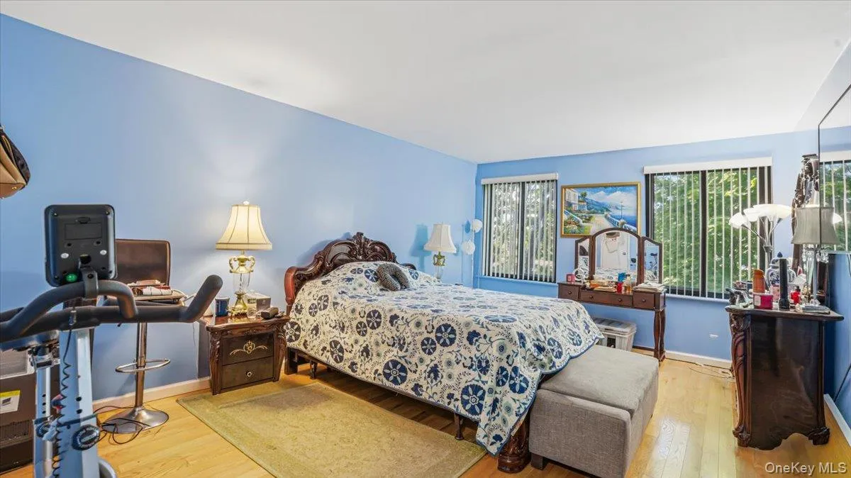 421 Broadway, Yonkers, NY, 3 Bedrooms Bedrooms, 5 Rooms Rooms,2 BathroomsBathrooms,Residential,For Rent,Broadway,0,1008503 421 Broadway, Yonkers, NY, 3 Bedrooms Bedrooms, 5 Rooms Rooms,2 BathroomsBathrooms,Residential,For Rent,Broadway,0,1008503