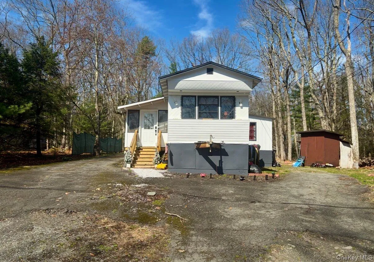 85 Delaware Trail, Lumberland, NY, 3 Bedrooms Bedrooms, 8 Rooms Rooms,2 BathroomsBathrooms,Residential,For Rent,Delaware,0,1008508 85 Delaware Trail, Lumberland, NY, 3 Bedrooms Bedrooms, 8 Rooms Rooms,2 BathroomsBathrooms,Residential,For Rent,Delaware,0,1008508